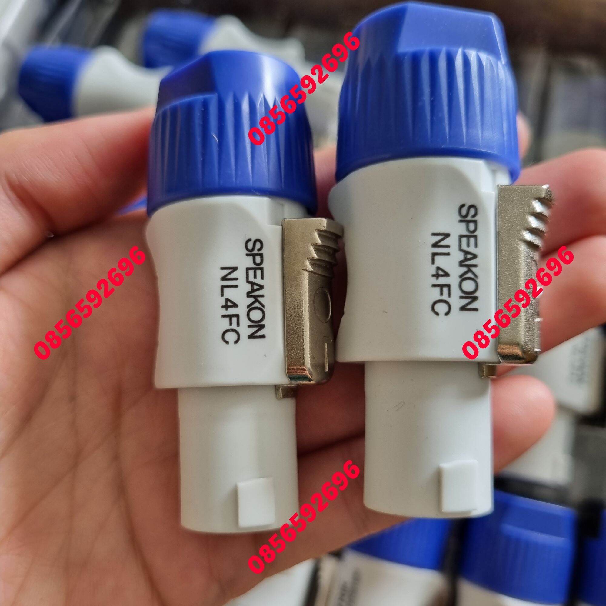 Jack cắm loa speakon neutrik