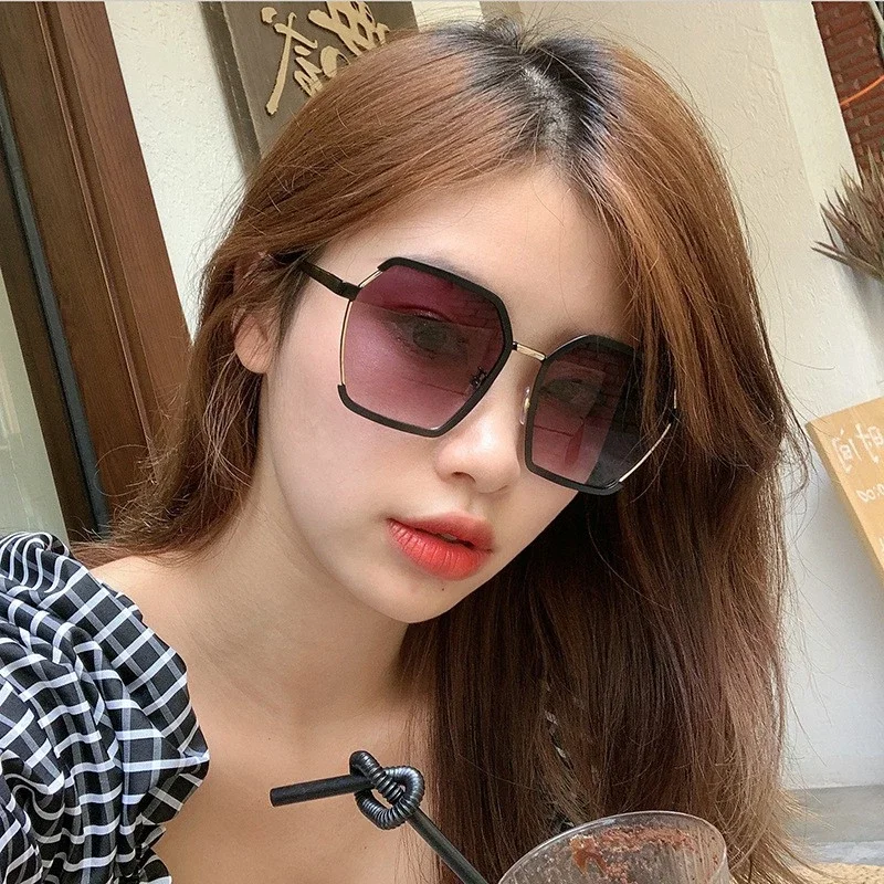 Mắt kính nữ thời trang Hàn Quốc 2023