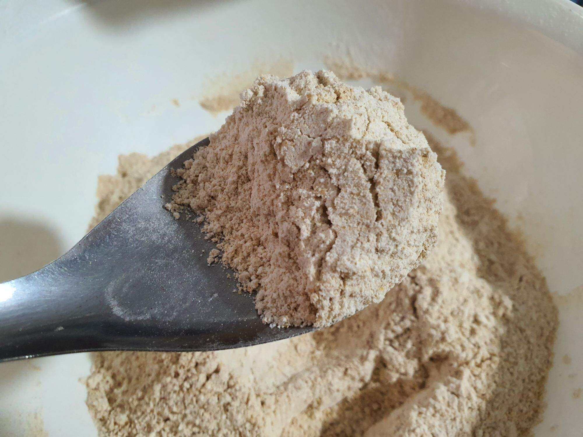 Bột mì nguyên cám