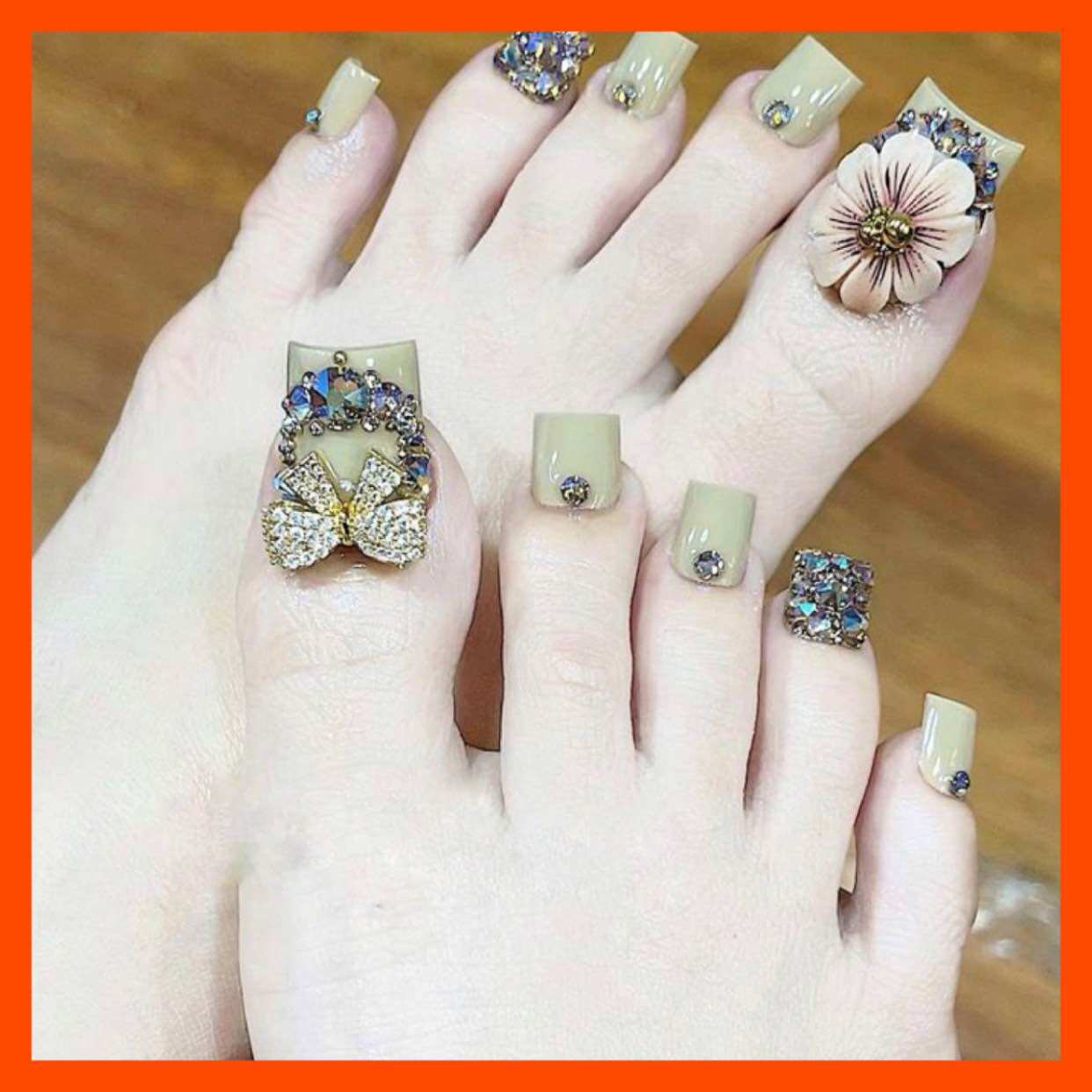 Bộ 24 móng chân giả thiết kế - Móng úp chân - Nail box chân đính hoa bột và charm