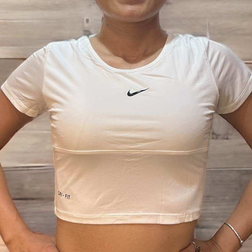 Áo croptop dây rút