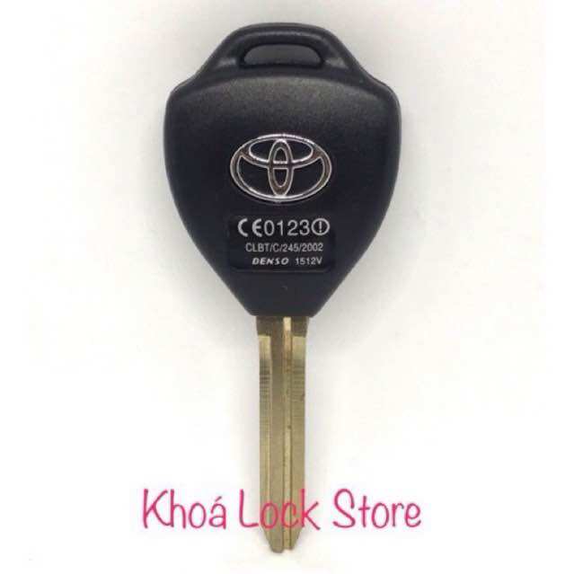 Vỏ chìa khóa xe TOYOTA CAMRY 4 nút
