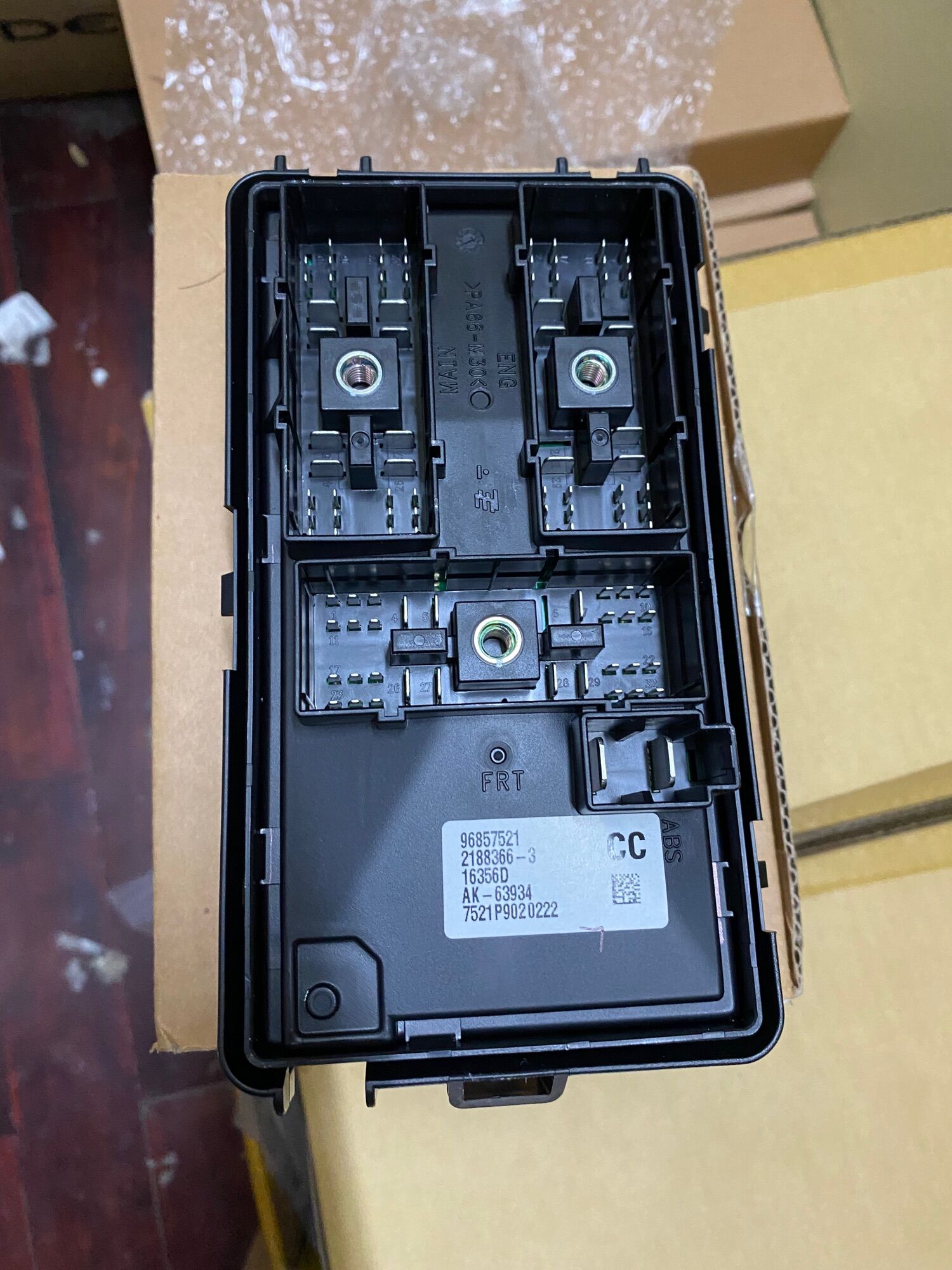 Hộp cầu trì Spark(Matiz 3) Gm:96857521