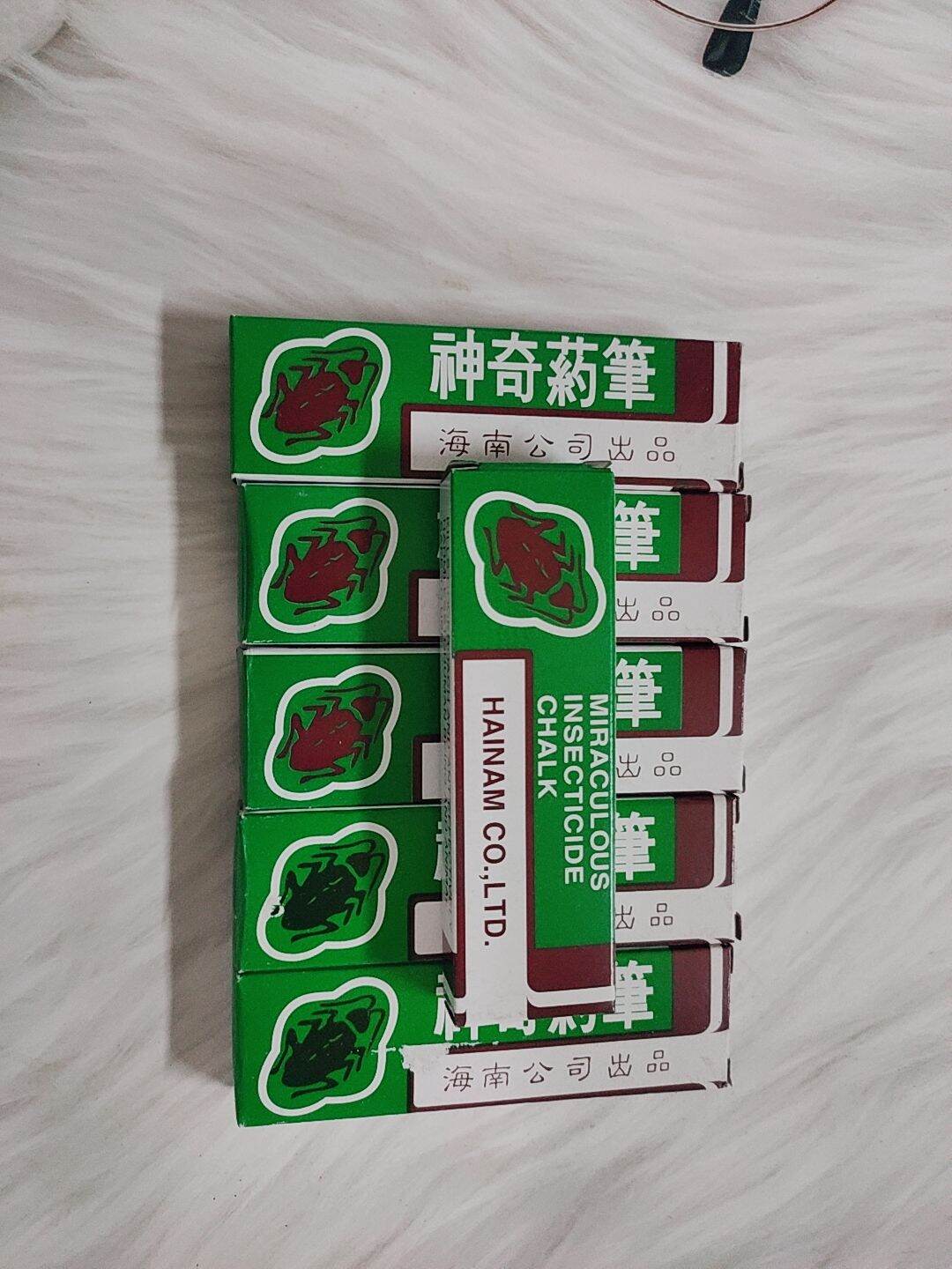 Phấn vẽ chống kiến