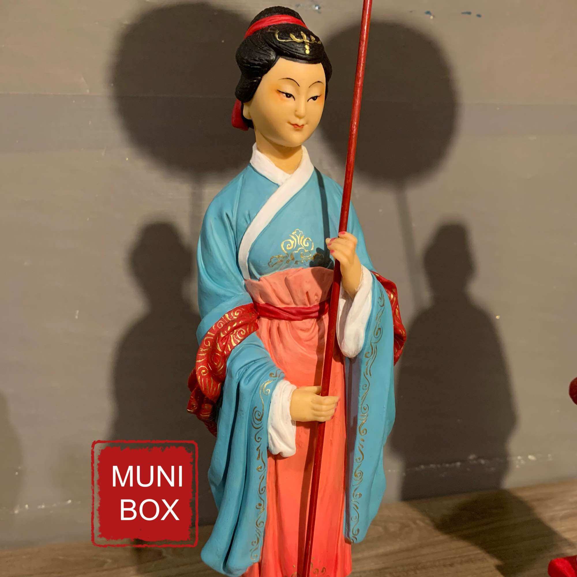 Bộ tượng hầu Thánh Mẫu 31cm