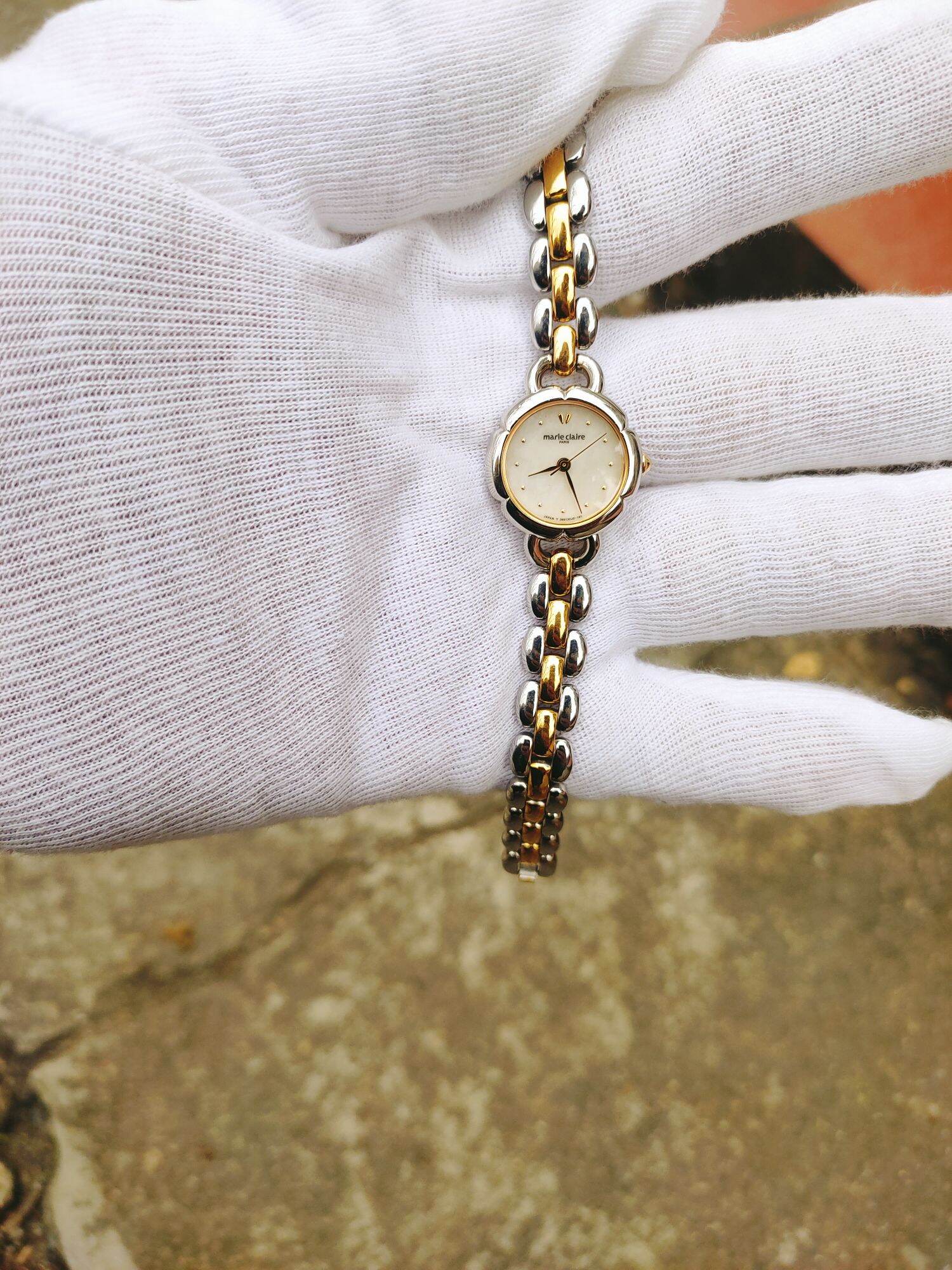 Đồng hồ Marie Claire ( máy japan) lắc nữ siêu đẹp hình thức đẹp size nhỏ 22mm cam kết hành chính hãng độ mói 9999%