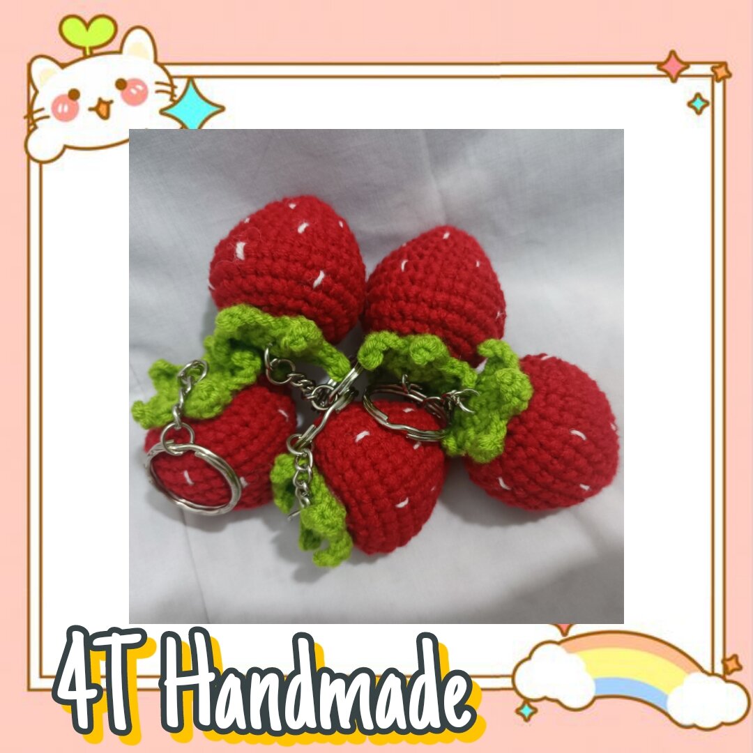 Móc Khóa Handmade Trái Dâu Tây Bằng Len