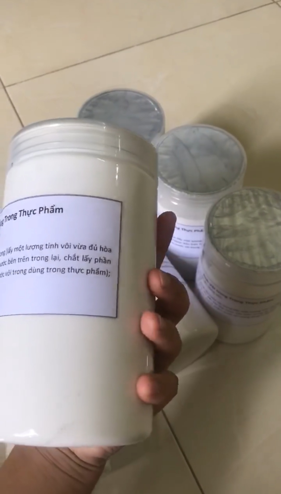 Vôi Ăn Trầu ( hộp 1Kg  vôi  tôi sẵn )