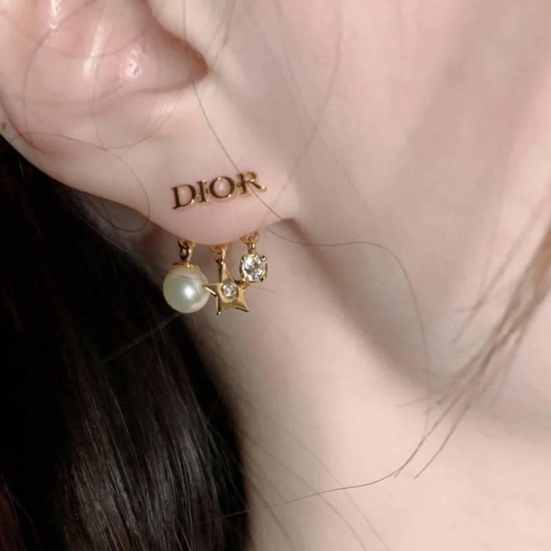 Mua Khuyên Tai Dior Tribales Earrings Đính Ngọc Trai  Dior  Mua tại Vua  Hàng Hiệu h061413