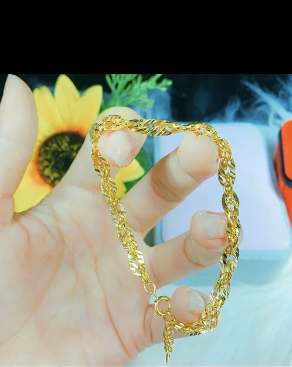 Lắc tay nữ kiểu xoắn mạ vàng 24k mẫu mới cực xinh