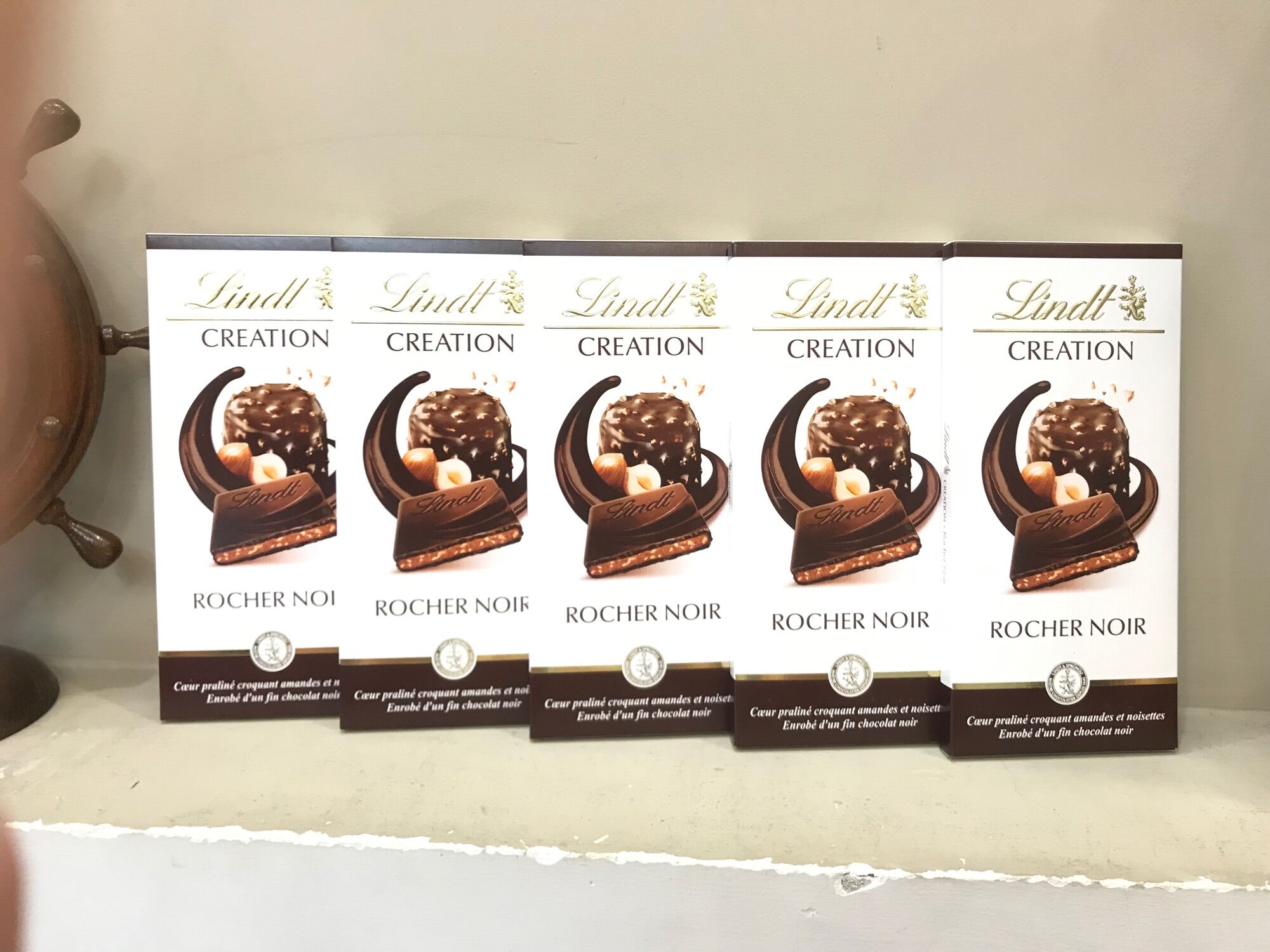 Sô-Cô-La Đen LINDT CREATION (150g)🇫🇷Pháp