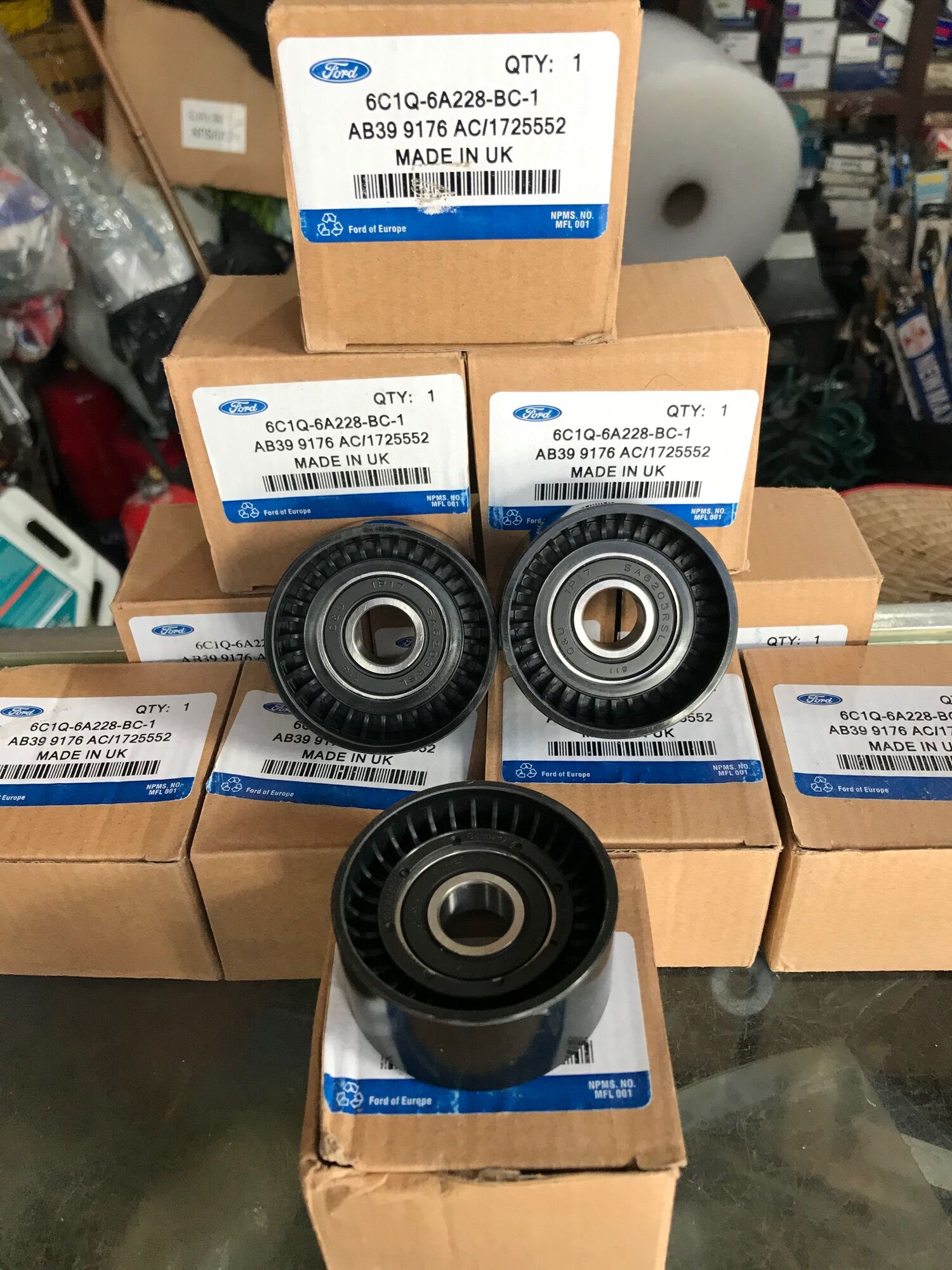 Puly Tăng Đưa Dây Curoa Tổng Ford Transit 2012-2021