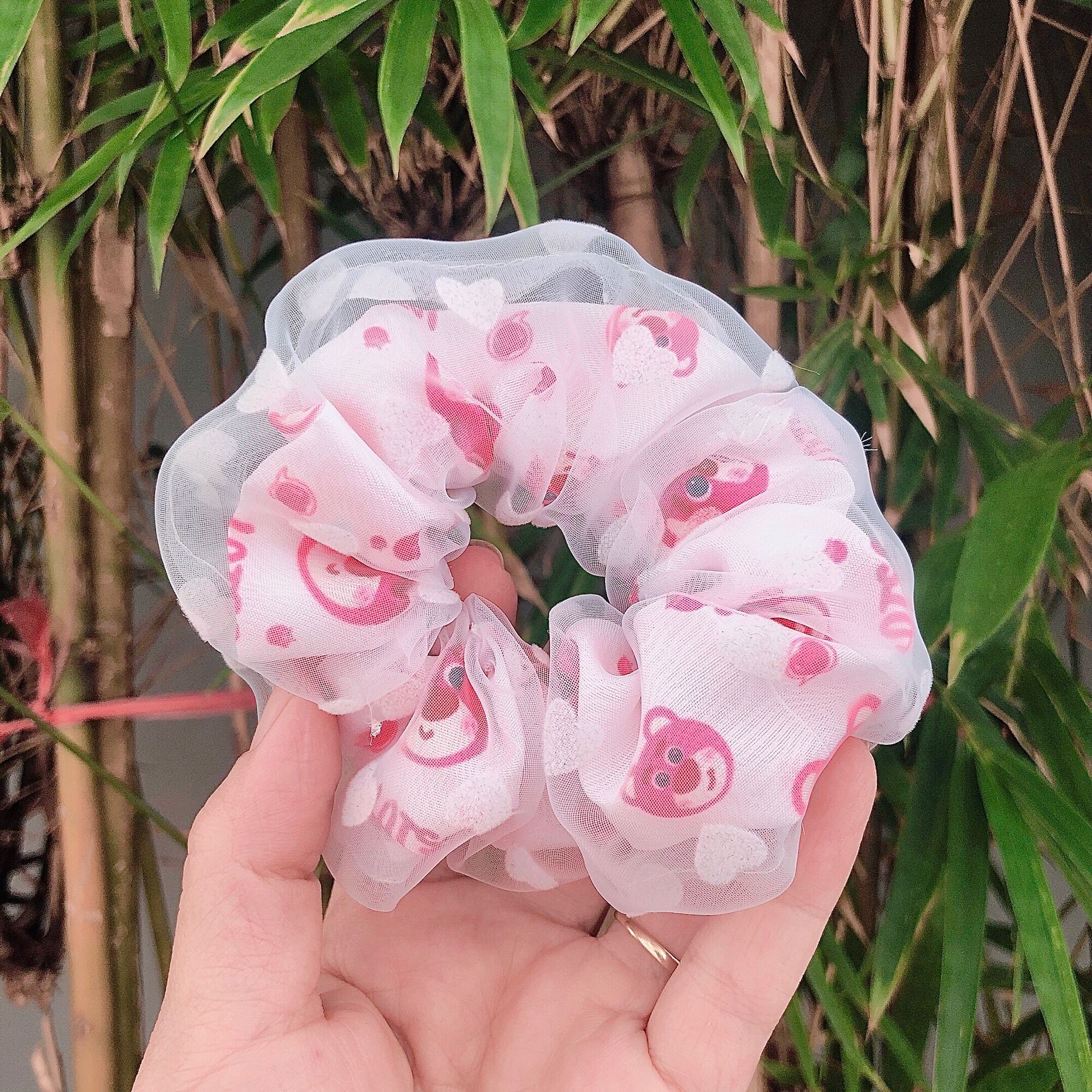 CỘT TÓC VOAN GẤU DÂU