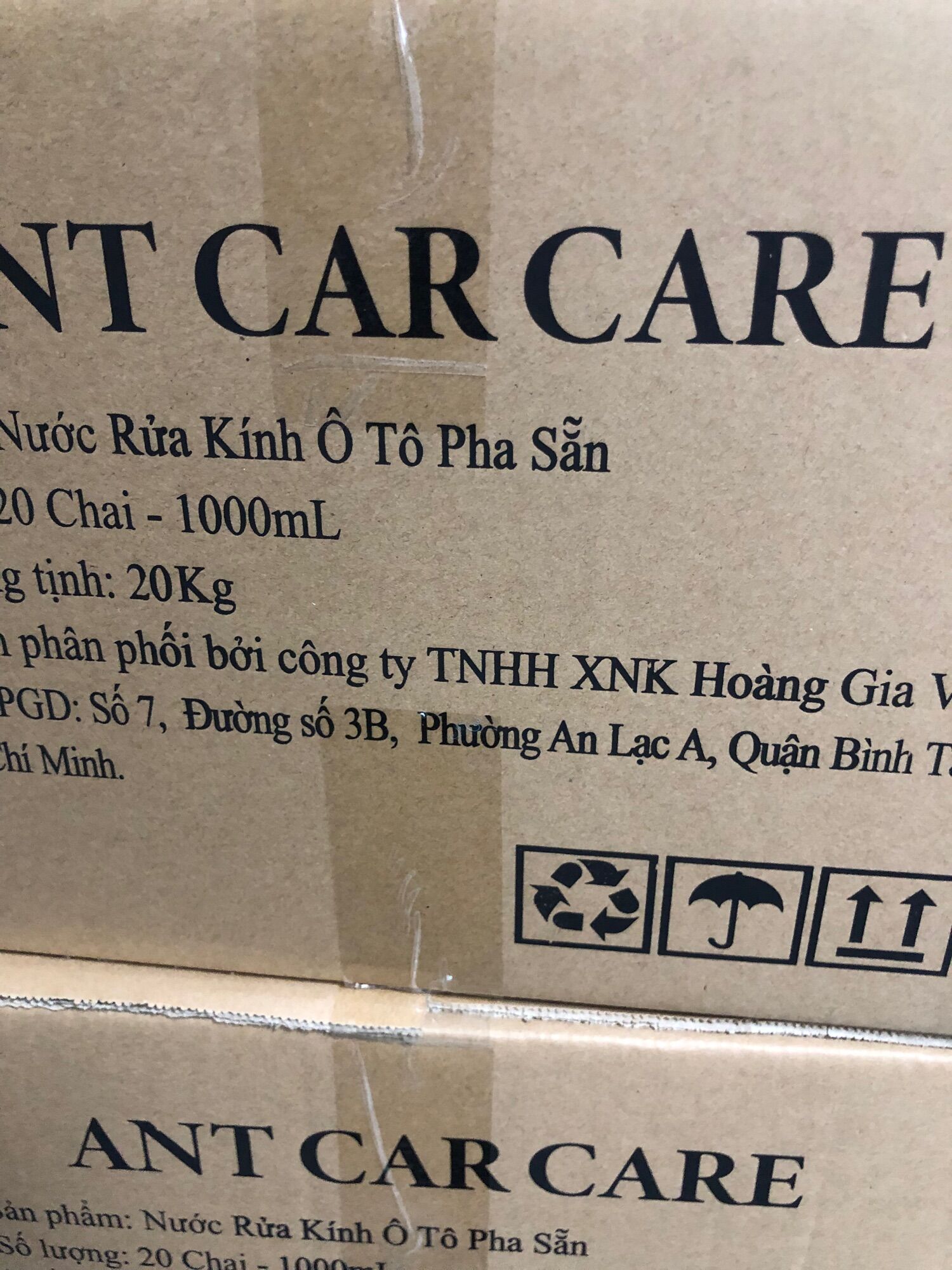 Nước rửa kính ô tô