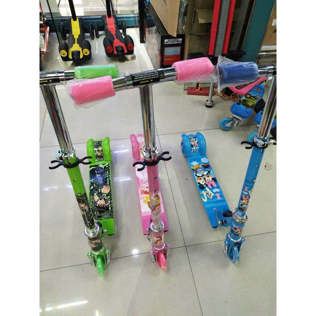 XE 3 BÁNH SCOOTER PHÁT SÁNG CHO BÉ