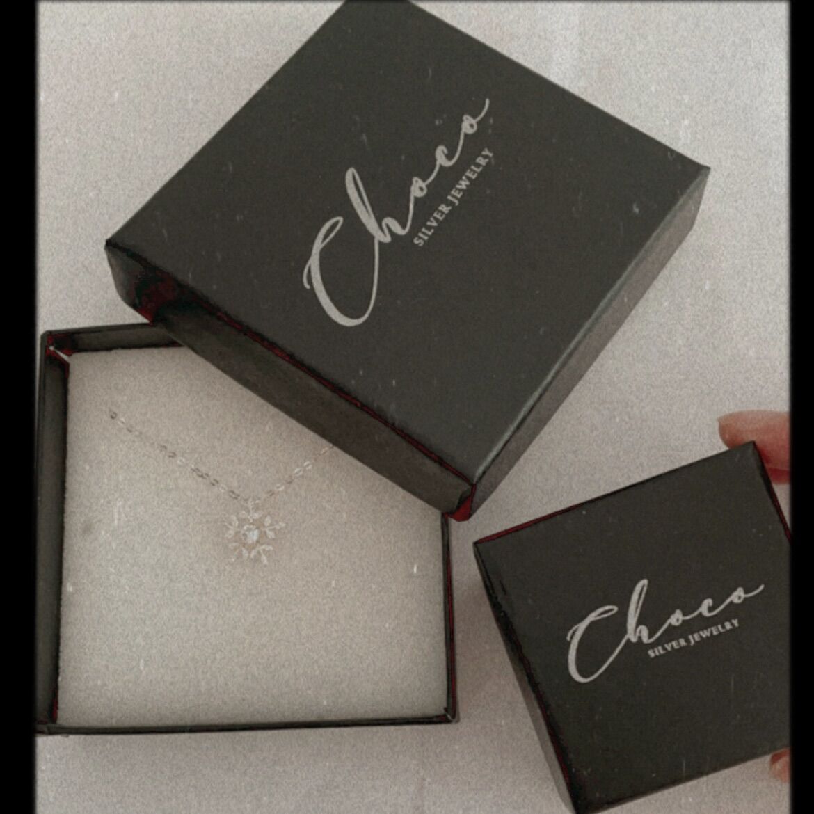 Dây chuyền bạc trăng ôm đá Choco Jewelry