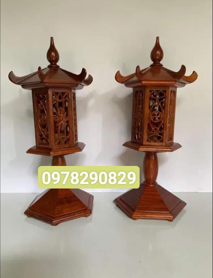 Đèn thờ lục lăng mái chùa gỗ hương