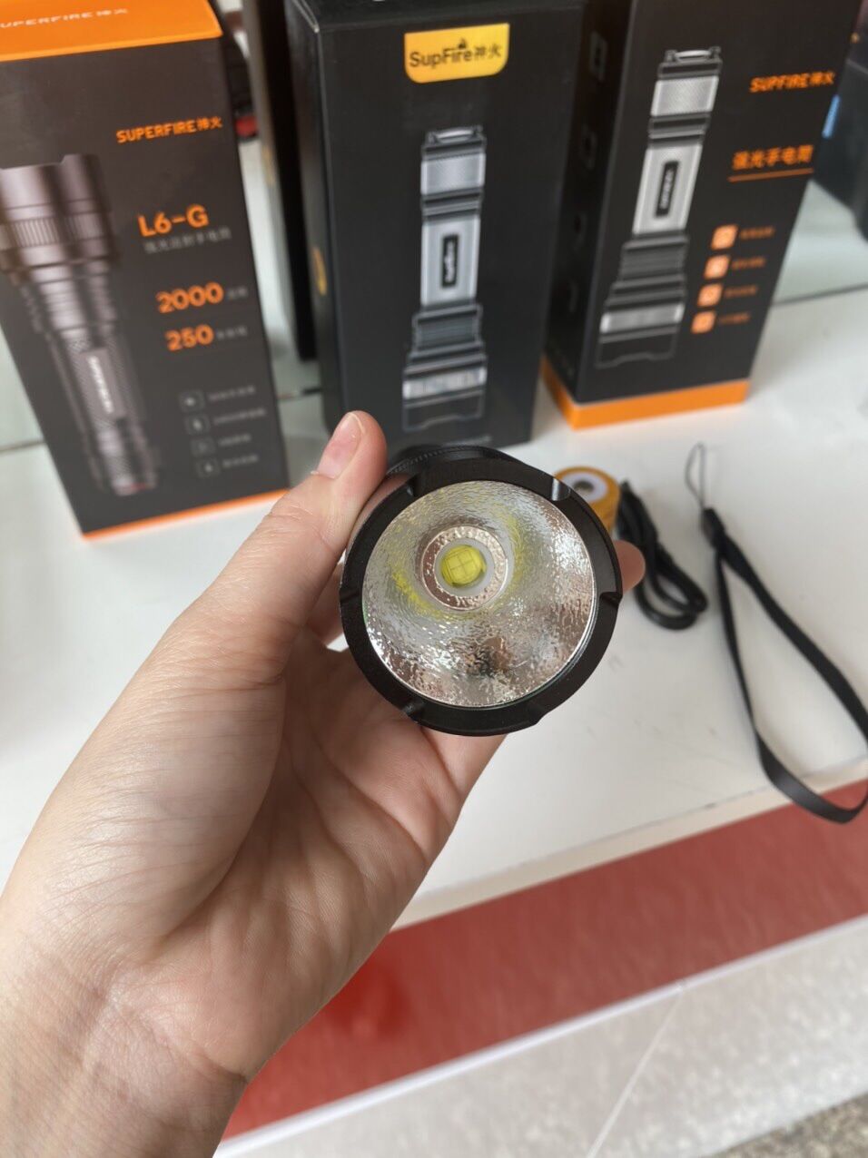 Đèn pin Supfire L6-G