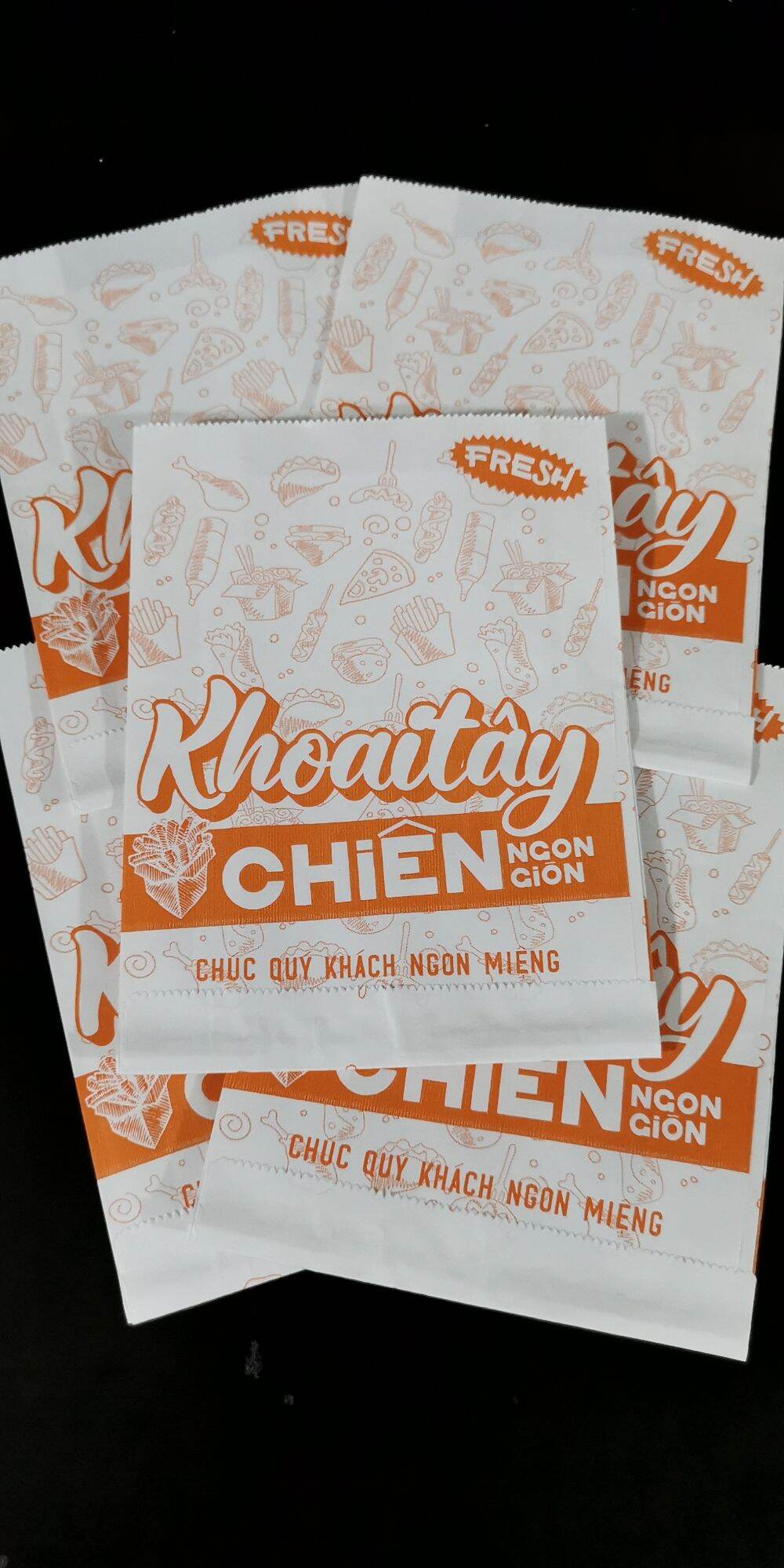 1000 TÚI GÀ RÁN, KHOAI CHIÊN