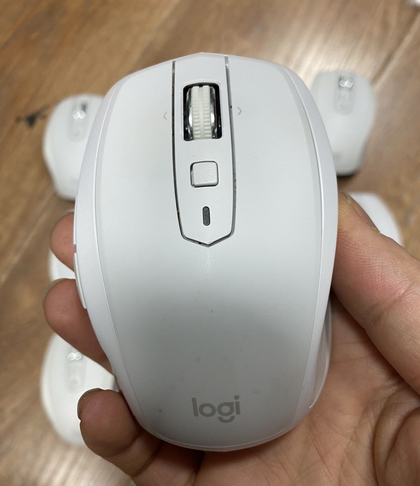 Chuột Không dây logitech mx any where 2s đã sử dụng 95%