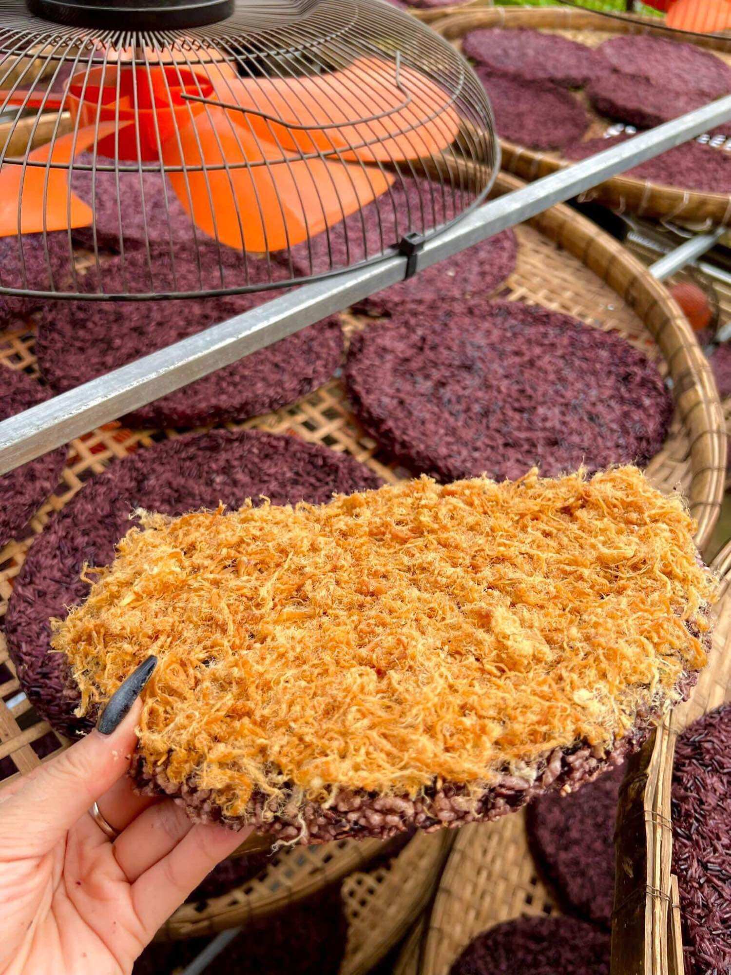 Cơm Cháy Đáy Nồi Gạo Lứt Siêu Chà Bông 500gr