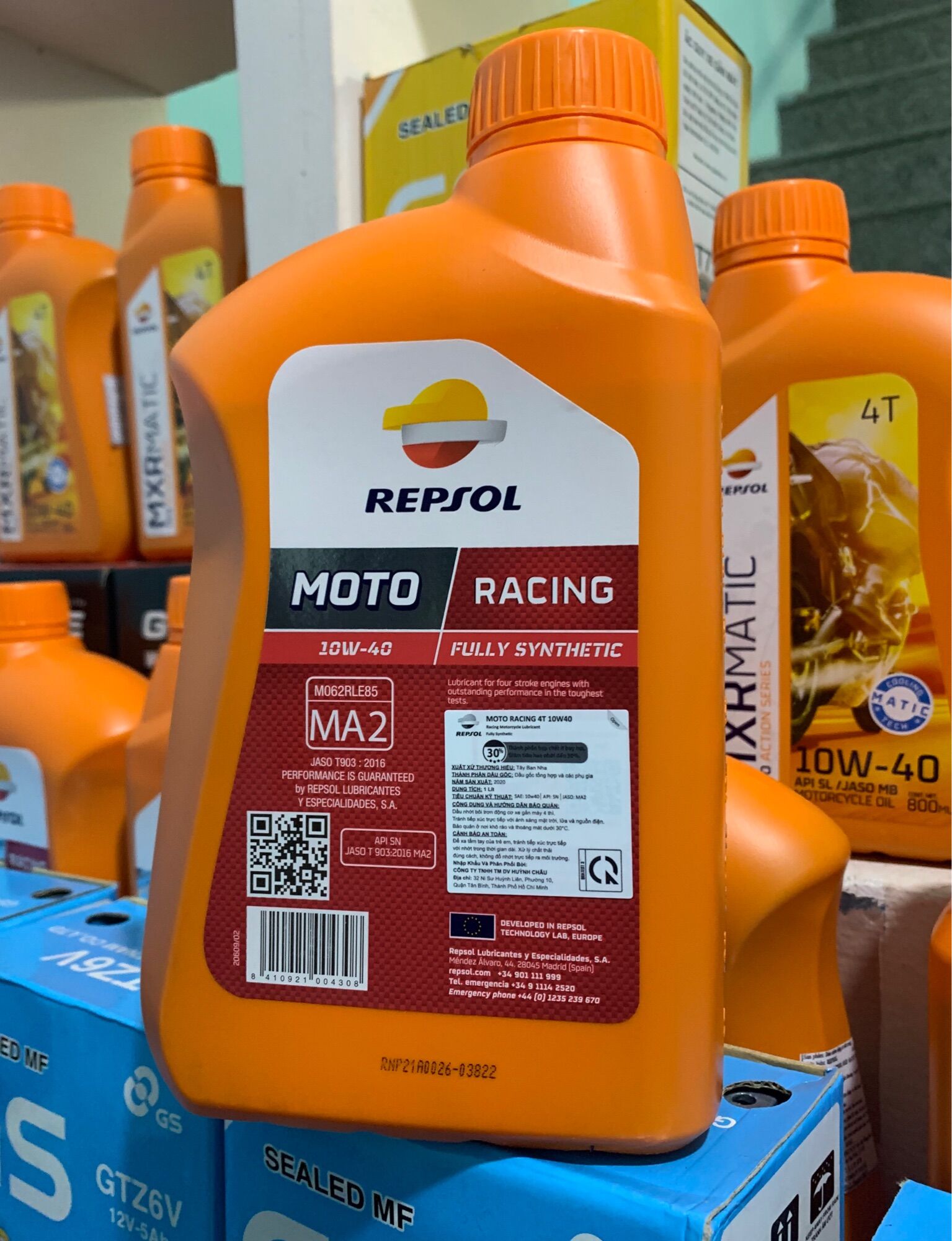 Dầu nhớt repsol racing cao cấp châu âu 10w-40