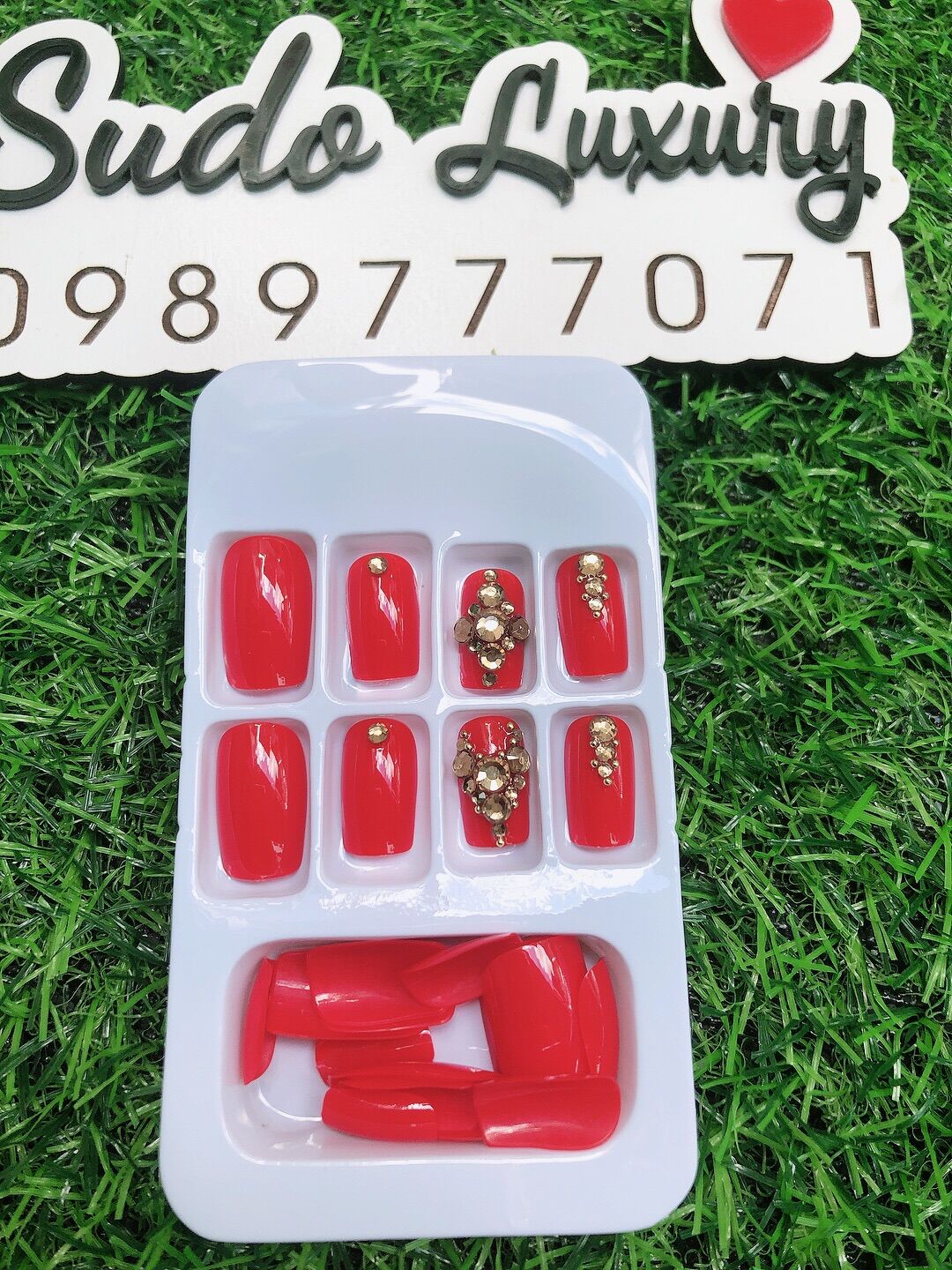 Bộ 24 Móng Tay Đỏ Đính Đá D11 Tặng Keo