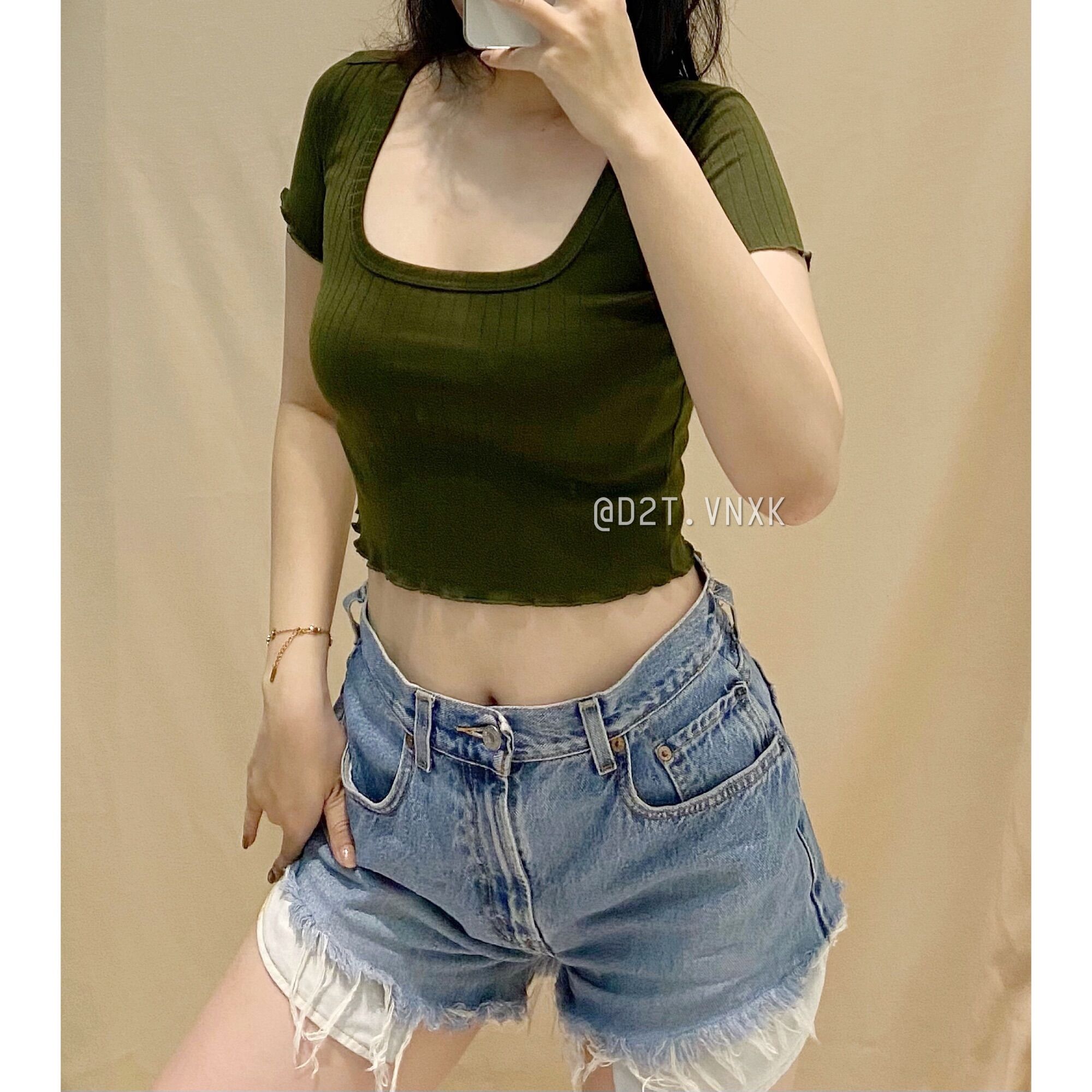 Áo Croptop Cổ U F21 VNXK