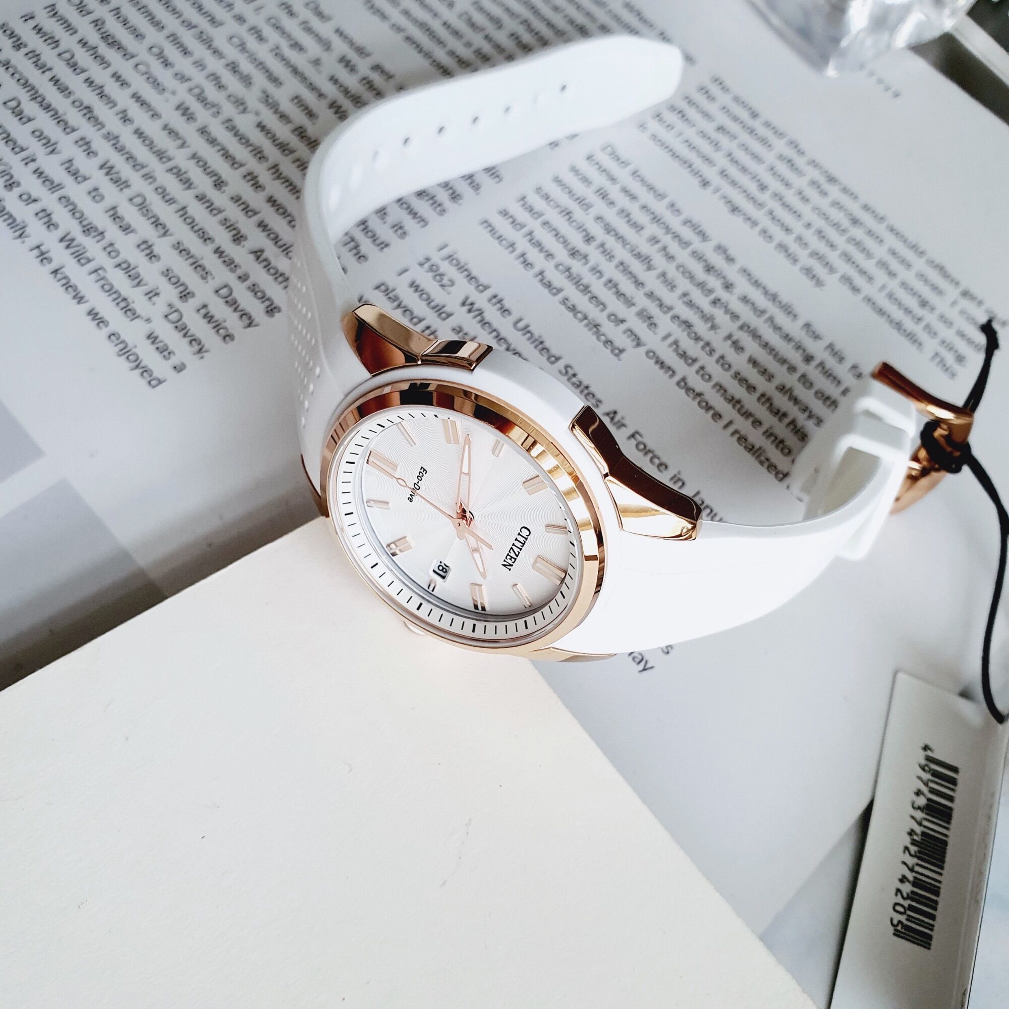 Đồng hồ nữ citizen