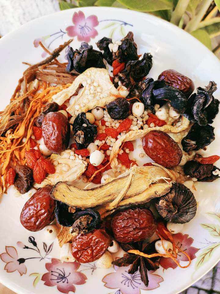 GÓI THUỐC BẮC HẦM GÀ  GỒM 11 VỊ THUỐC BỔ DƯỠNG