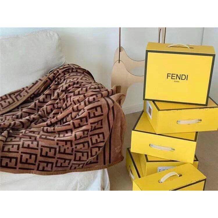 CHĂN LÔNG TUYẾT  FENDI FULLBOX