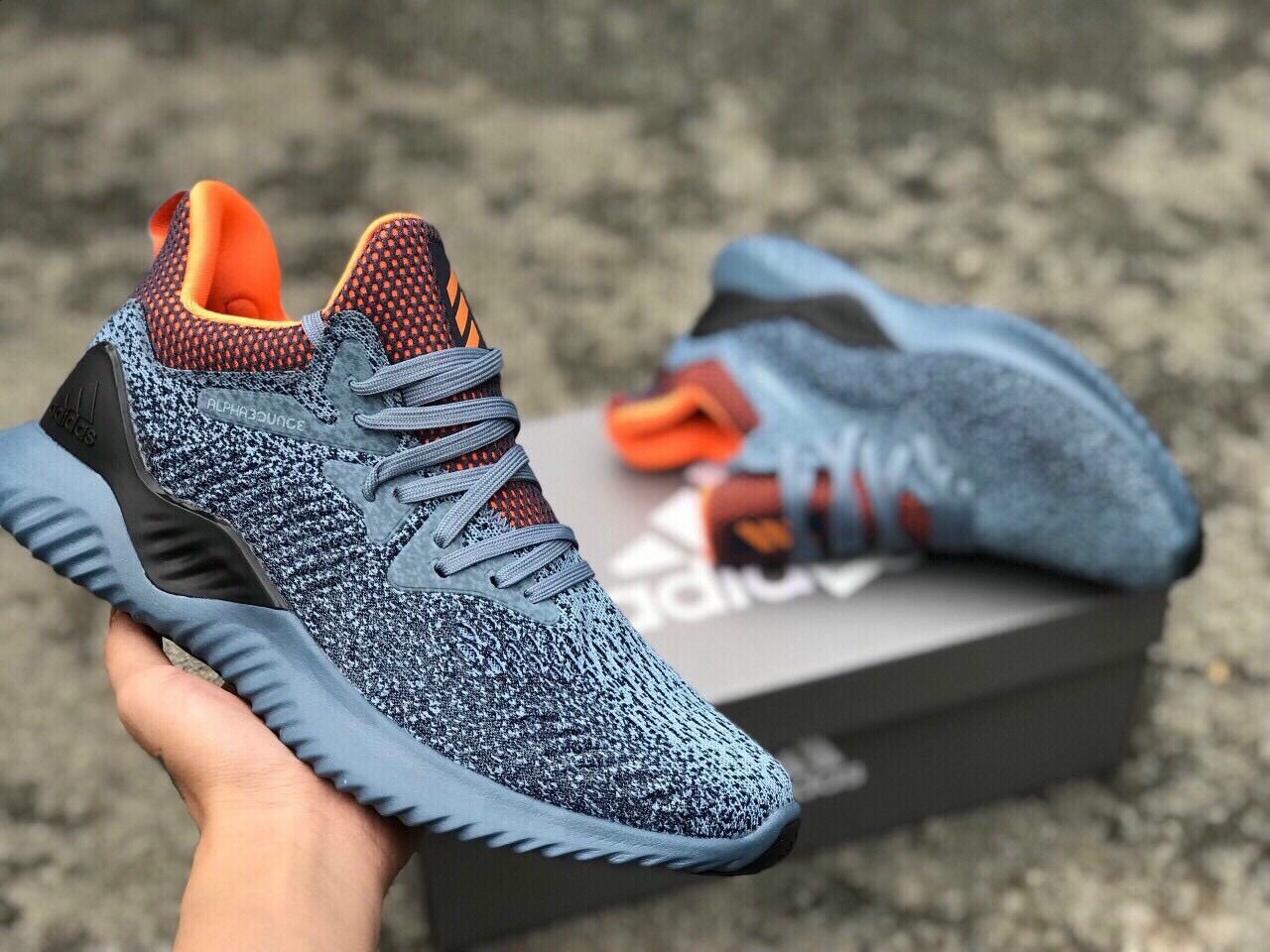 Giày thể thao Adidas Alphabounce