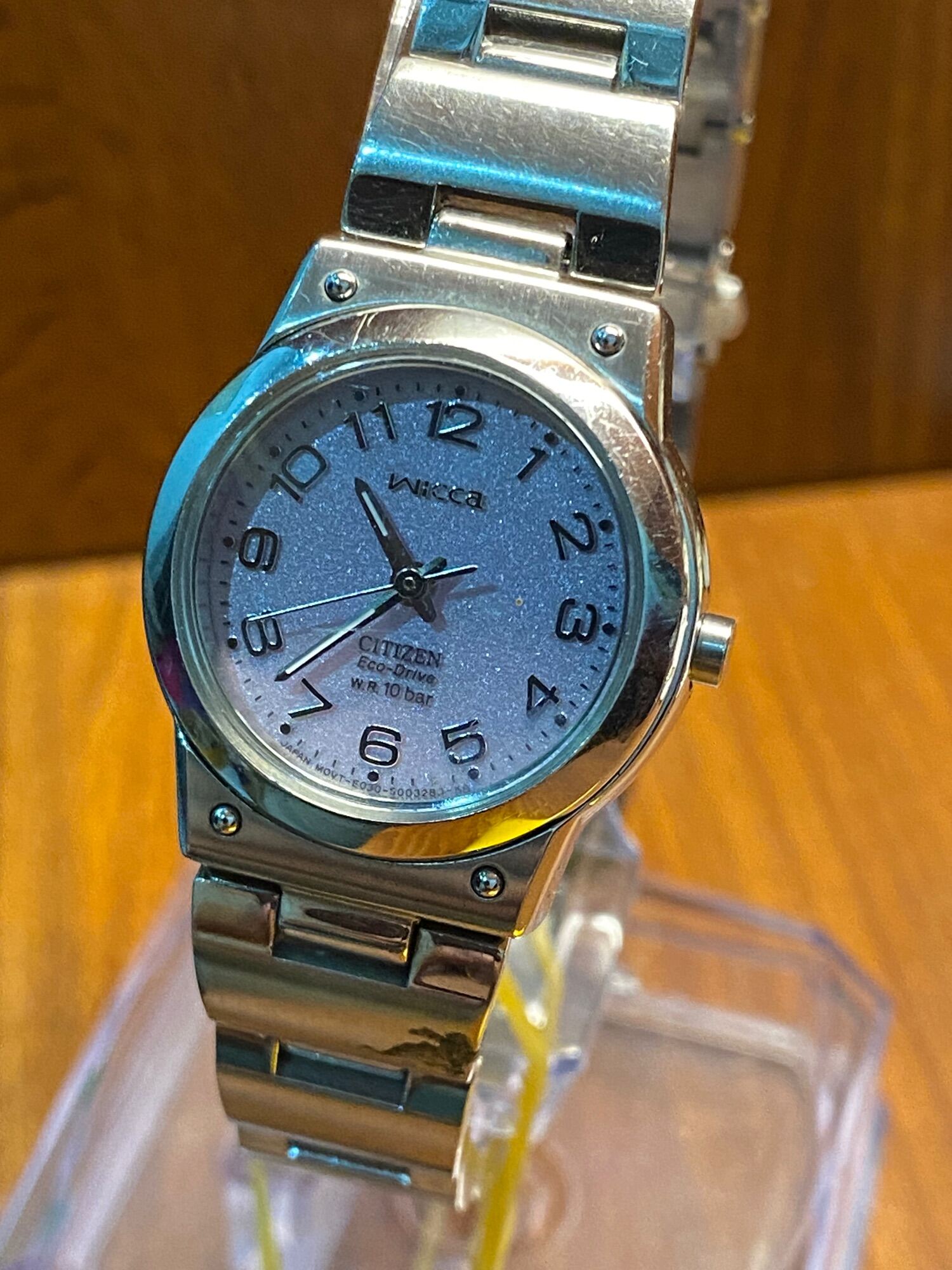 Đồng hồ nữ hàng hiệu CITIZEN WICCA ECO DRIVE , pin năng lượng size 26mm , d