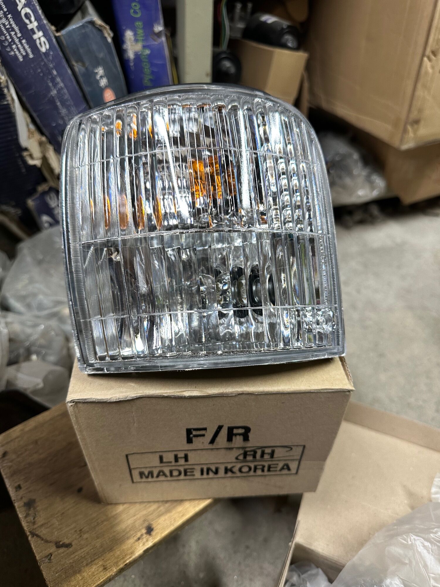 Đèn xi nhan xe kia k165/k140/k3000