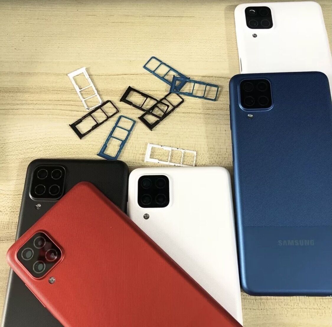 Bộ Vỏ Sườn SAMSUNG A12 ZIN Hàng Cao Cấp. ( Kèm khay Sim)