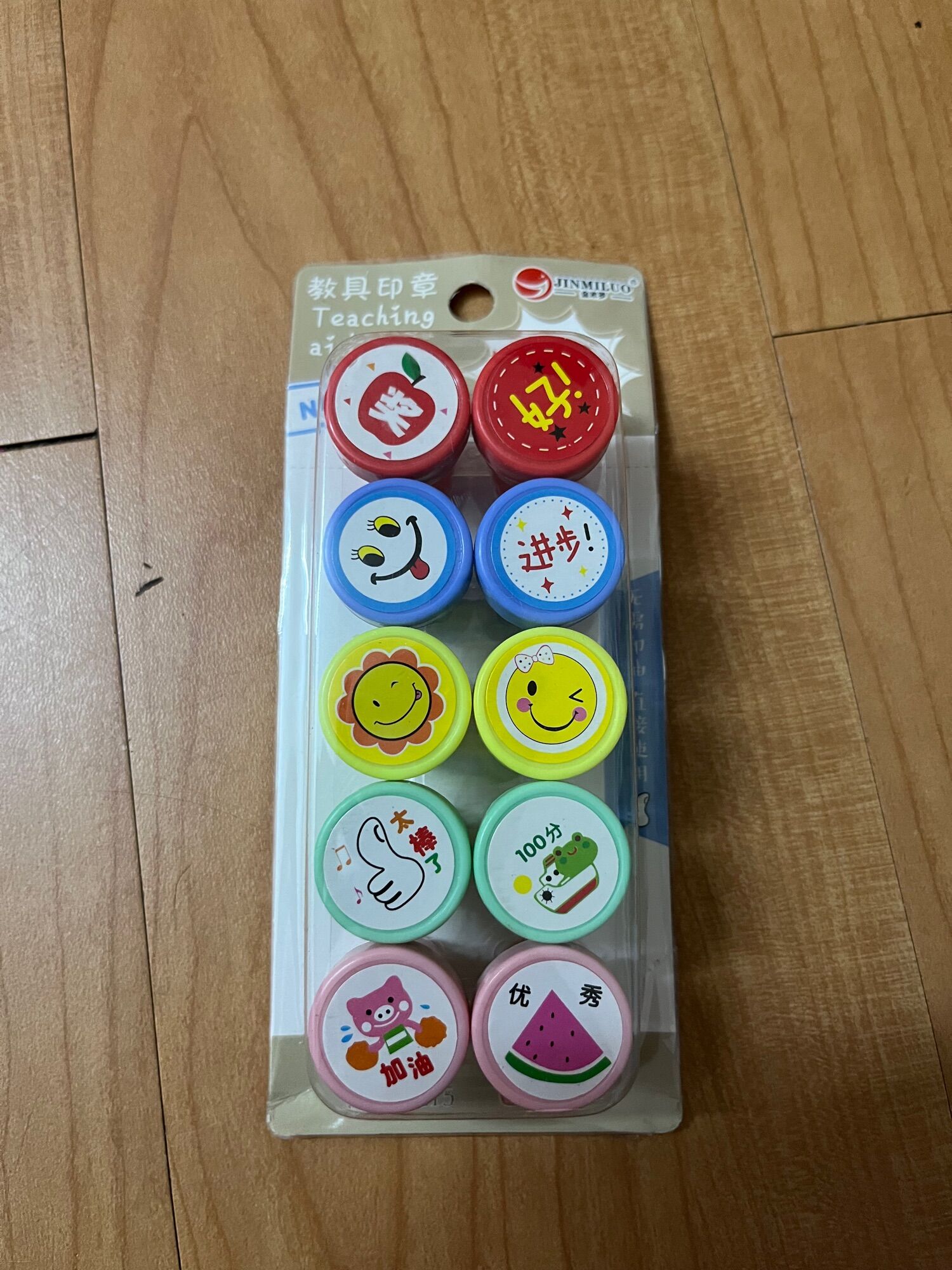 [HCM]Bộ 10 con dấu đồ chơi cho bé in hình. (1 lốc 10 cái)