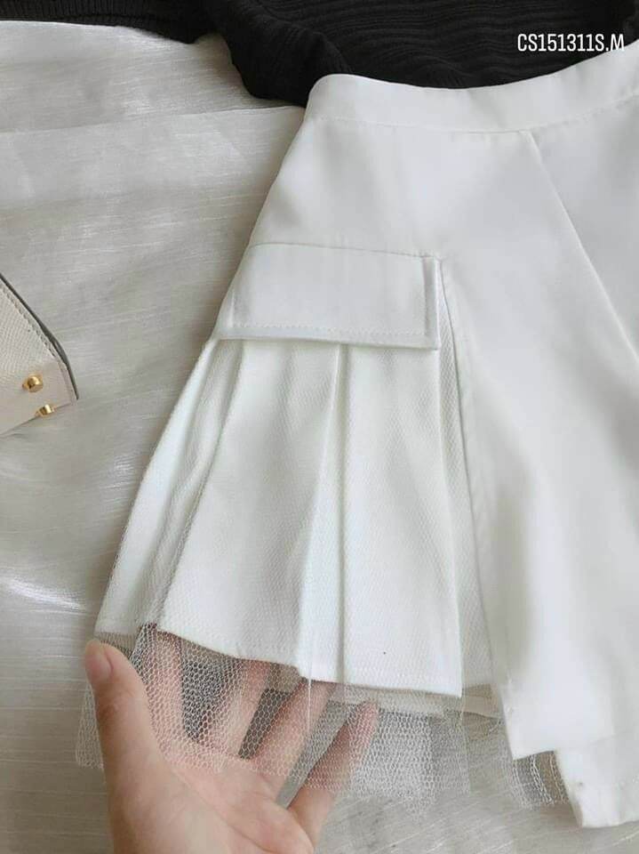 Quần đùi giả váy xoè phối ren