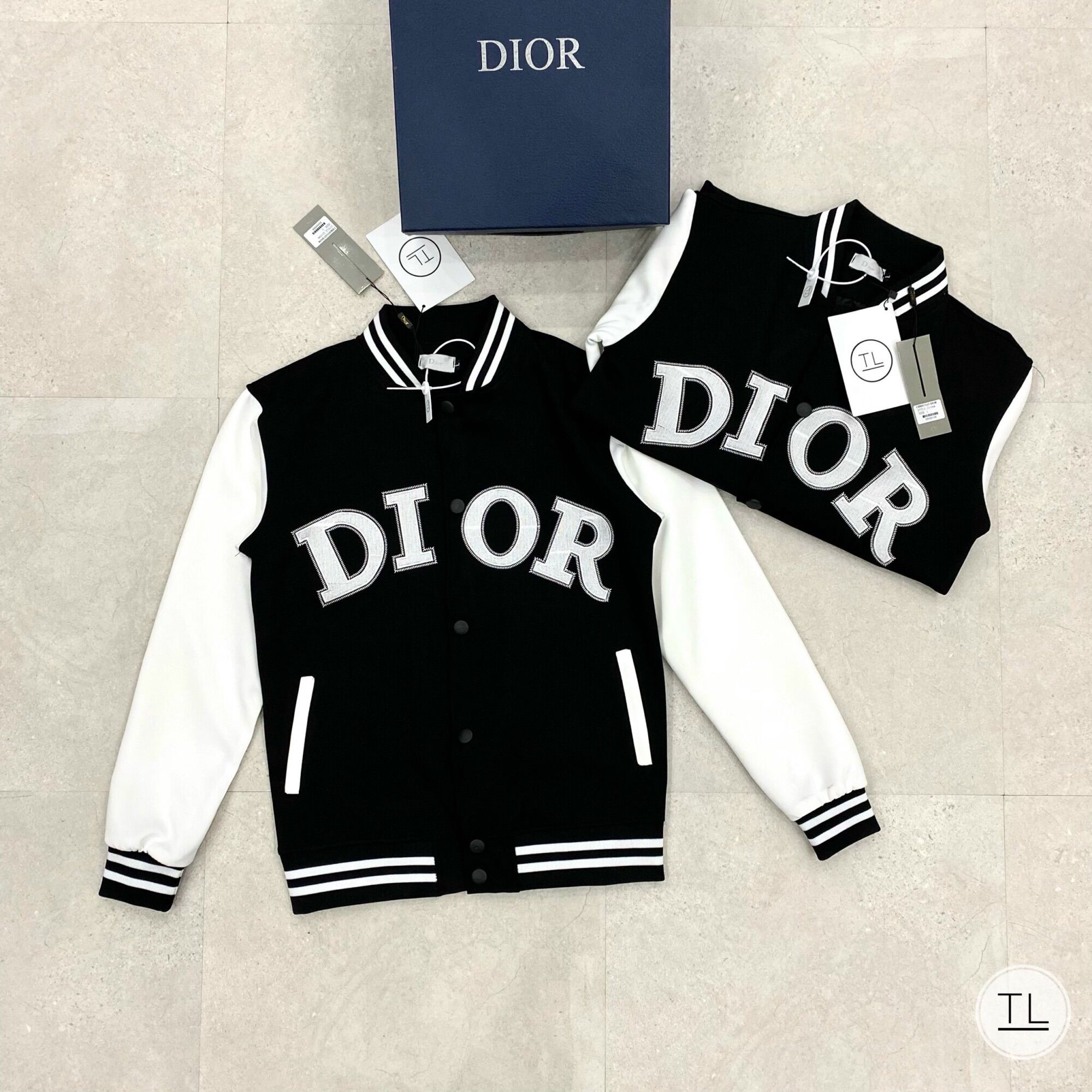 Áo Khoác Bomber Dioor Tay Trắng