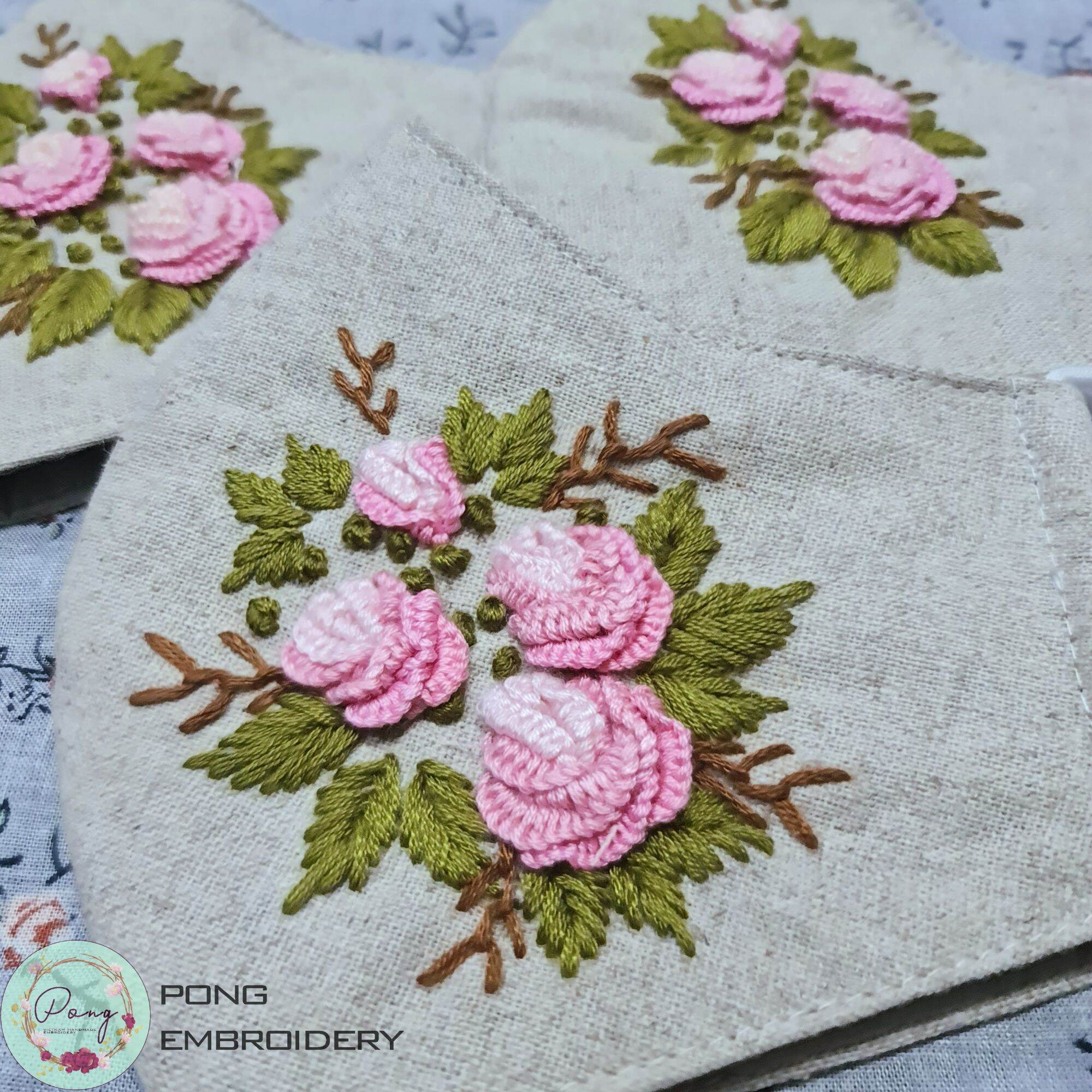 Khẩu Trang Vải Thêu Tay  3D Hoa Hồng Nổi Thủ Công 3 Lớp Kháng Khuẩn - Pong Embroidery