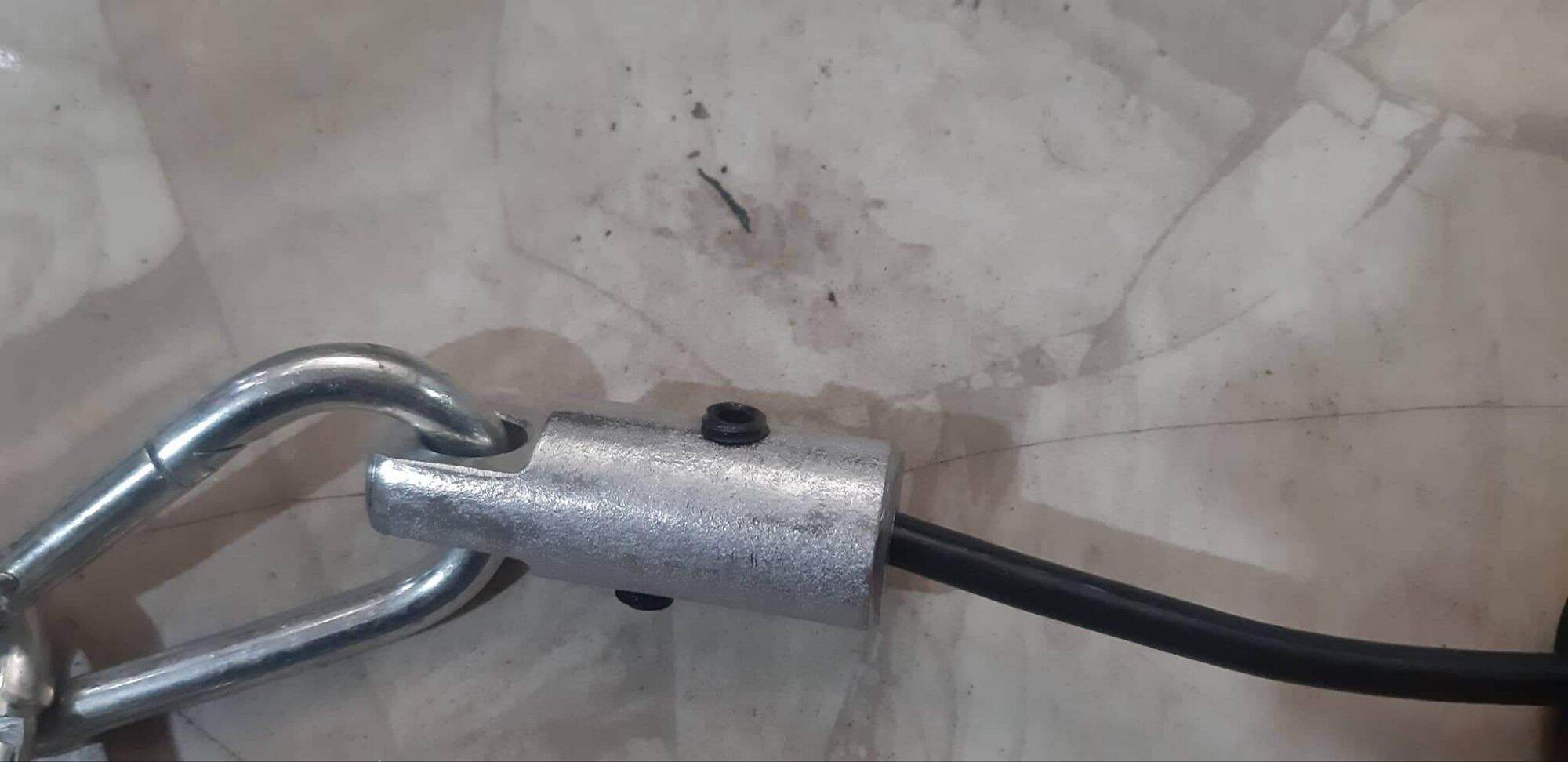 Chốt siết cáp 5ly và 6ly, tặng kèm móc 8ly.