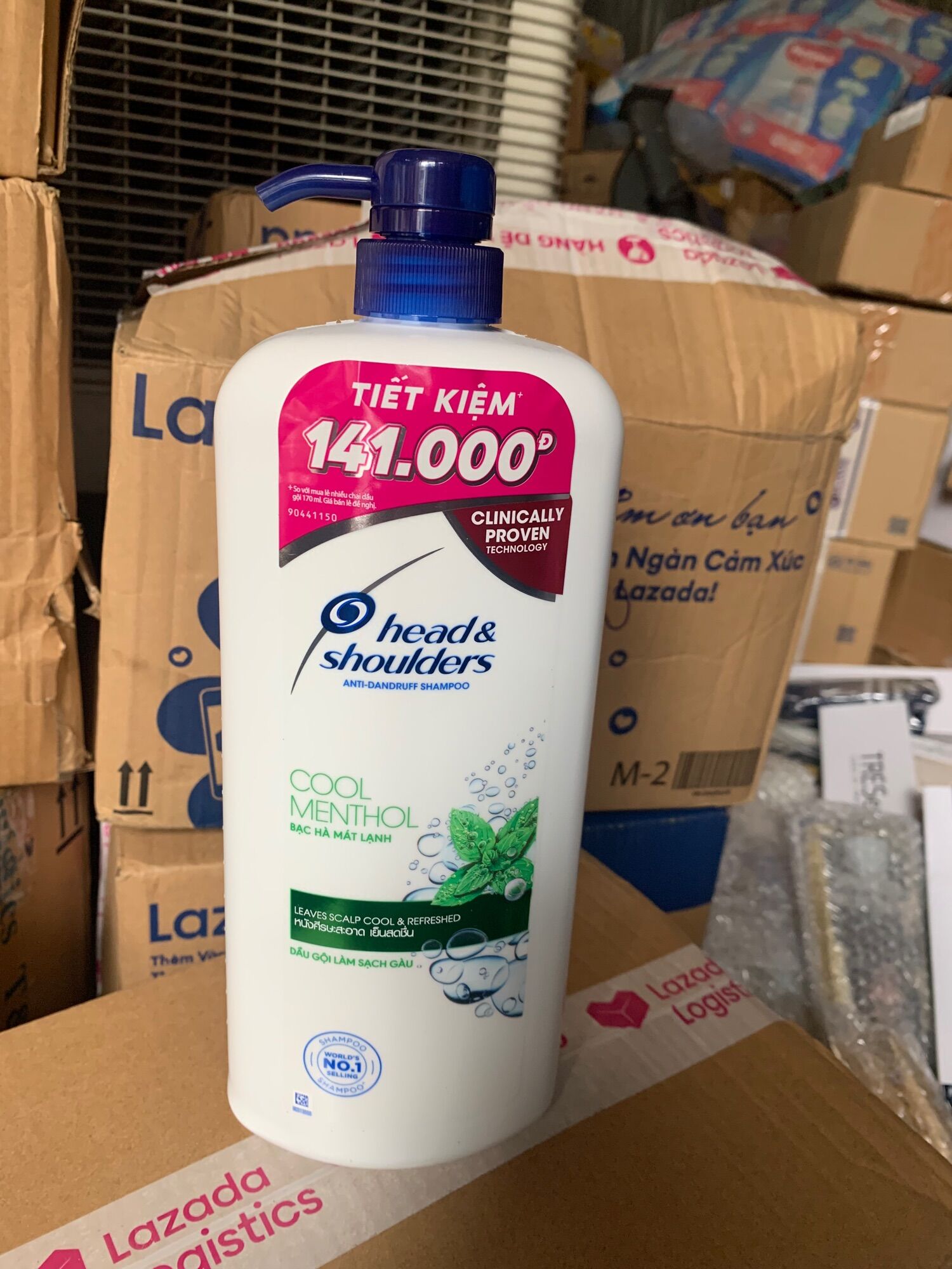 Dầu Gội Head&Shoulders Mát Lạnh Bạc Hà chai 1200ml