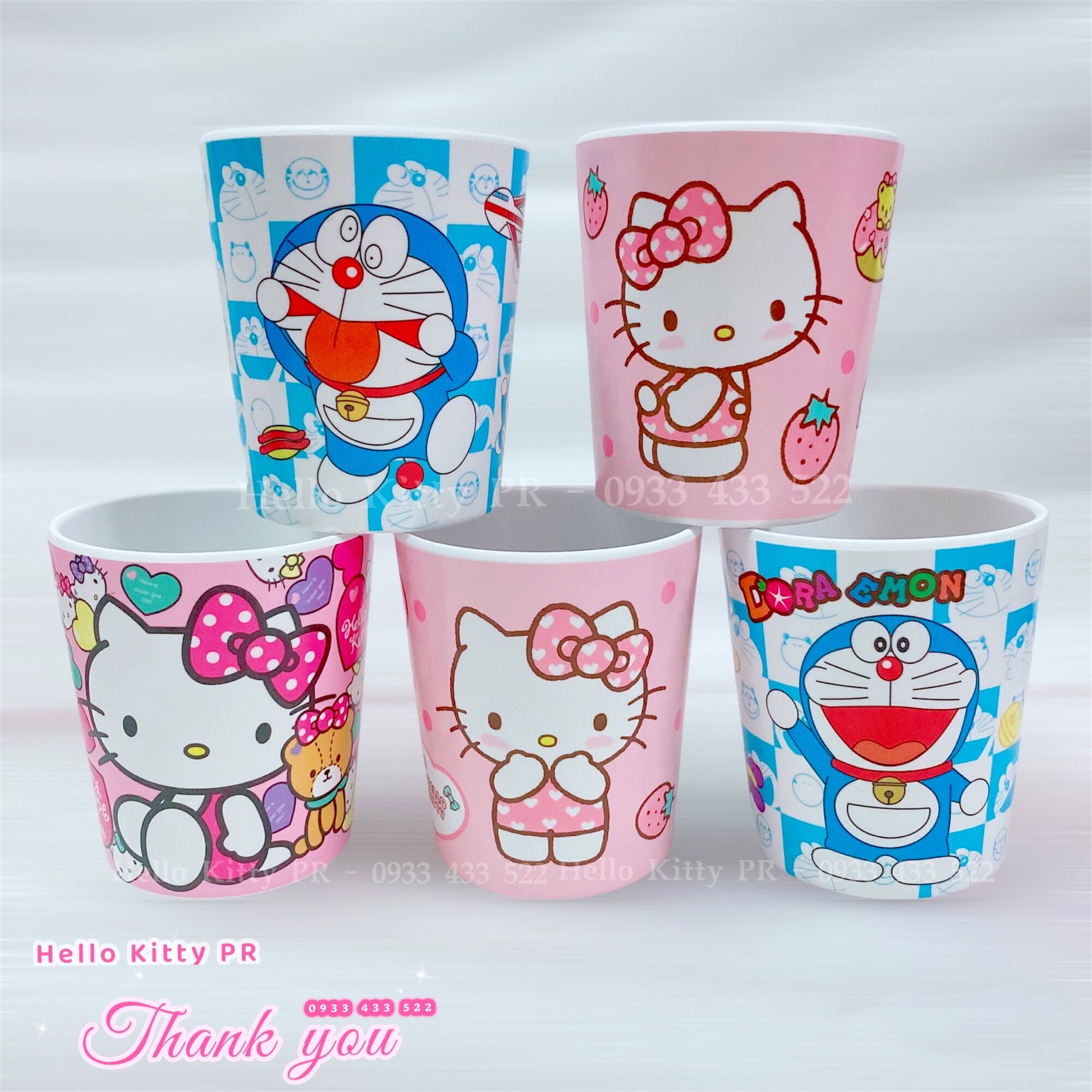 Ly cốc dung tích 200ml Hello Kitty - Doremon Doraemon