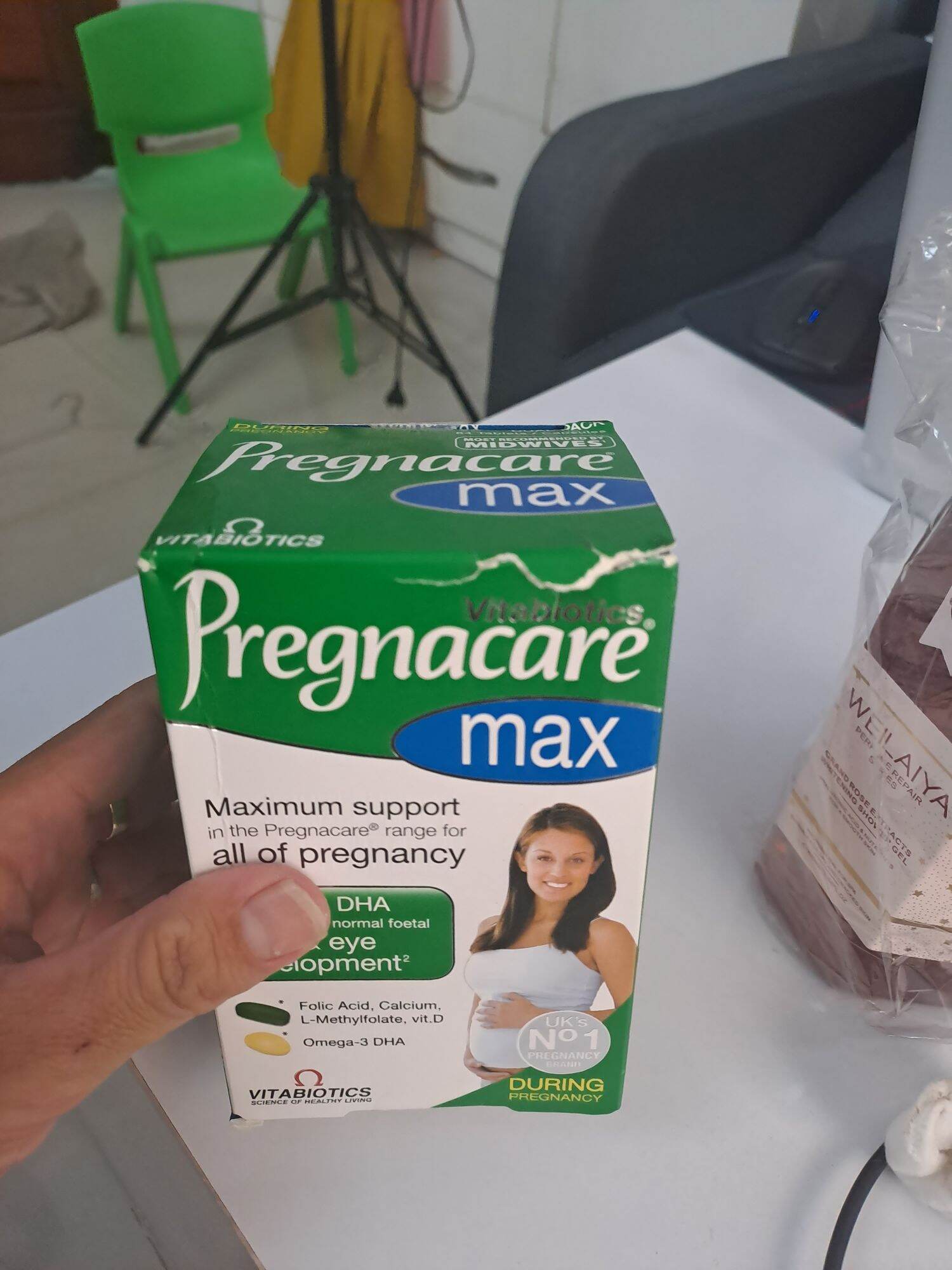 Vitamin Bầu Pregnacare Max Anh - Hộp 84 viên