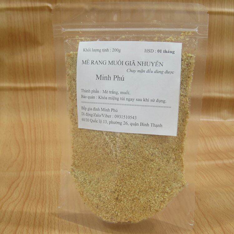 Mè trắng rang muối giã nhuyễn.