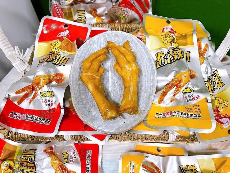 Bịch 30 chiếc chân gà cay tứ xuyên