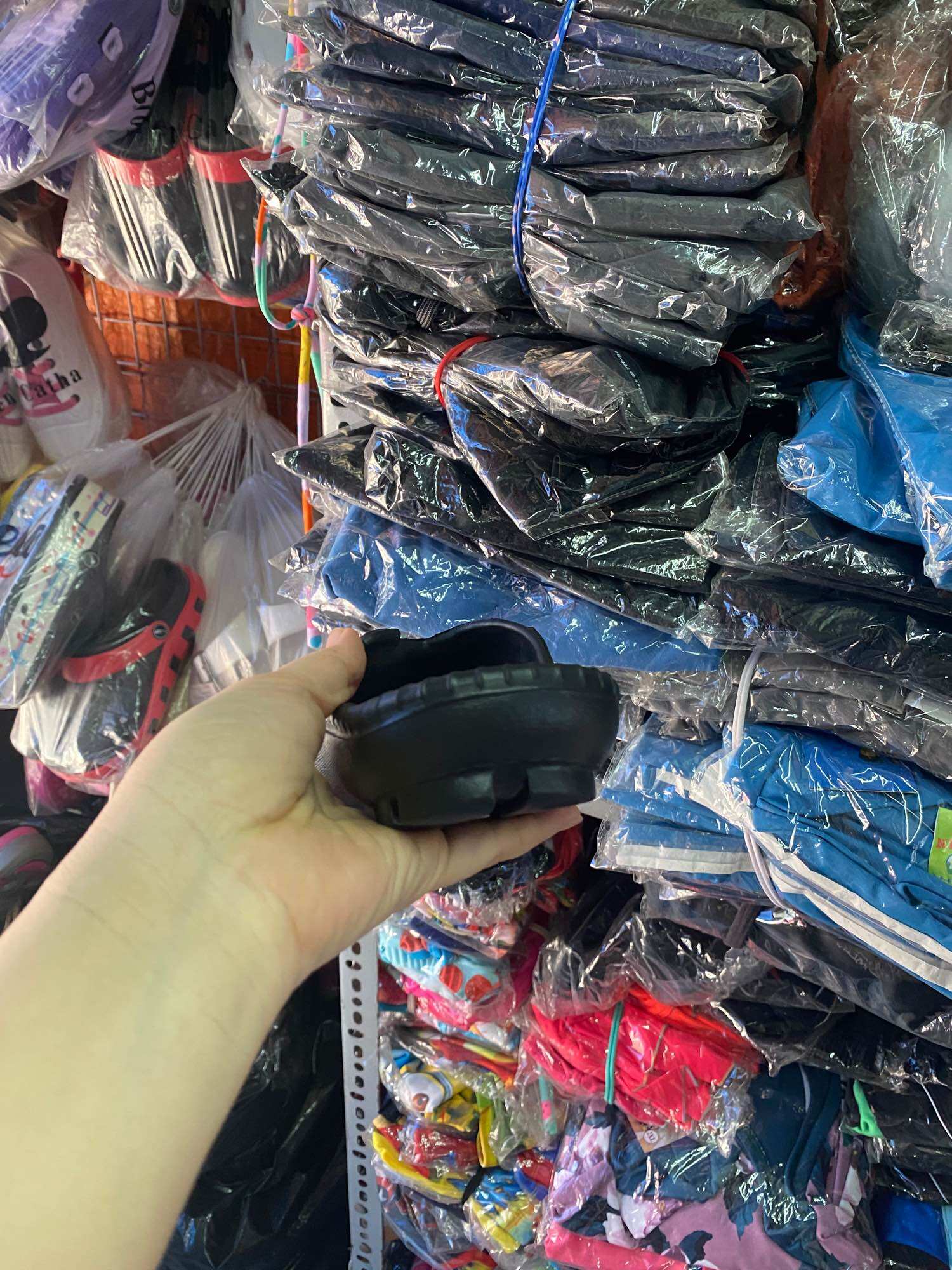 Dép quai chéo đúc Asia siêu nhẹ
