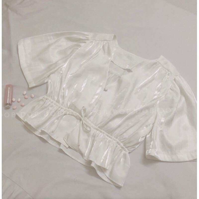 DOB - Áo lụa phối dây eo Snow