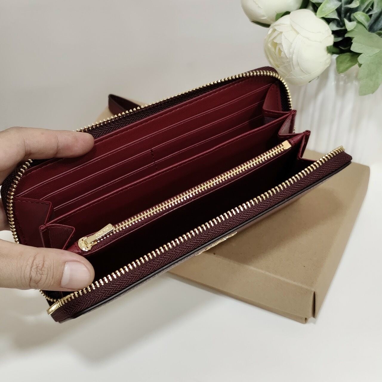 Ví C0ACH - LONG ZIP AROUND WALLET da thật cực sang