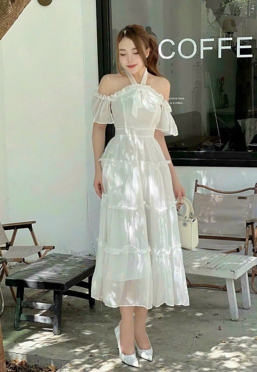 Đầm maxi cổ yếm trễ vai thanh lịch