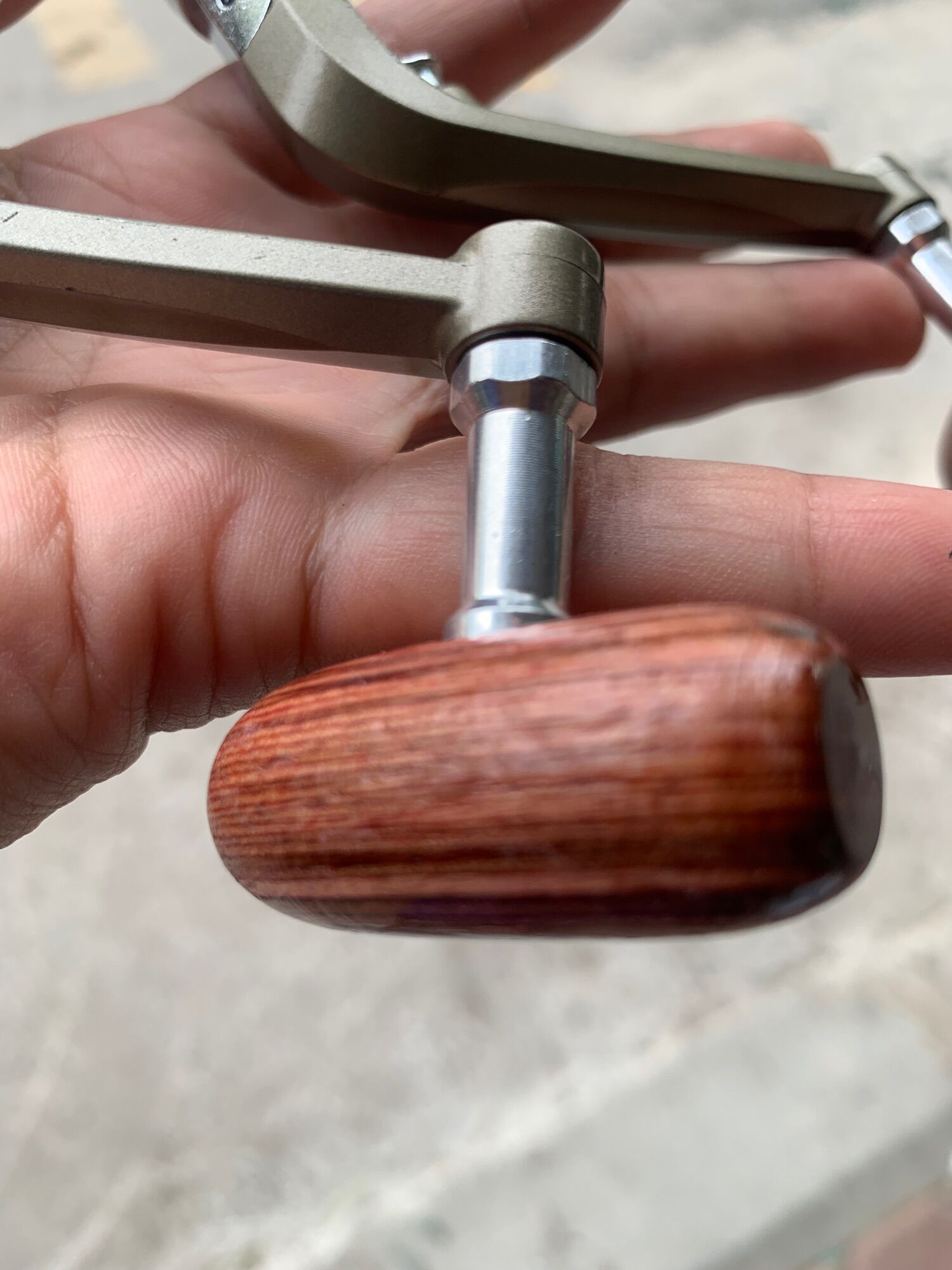 Tay quay trục LỤC GIÁC
